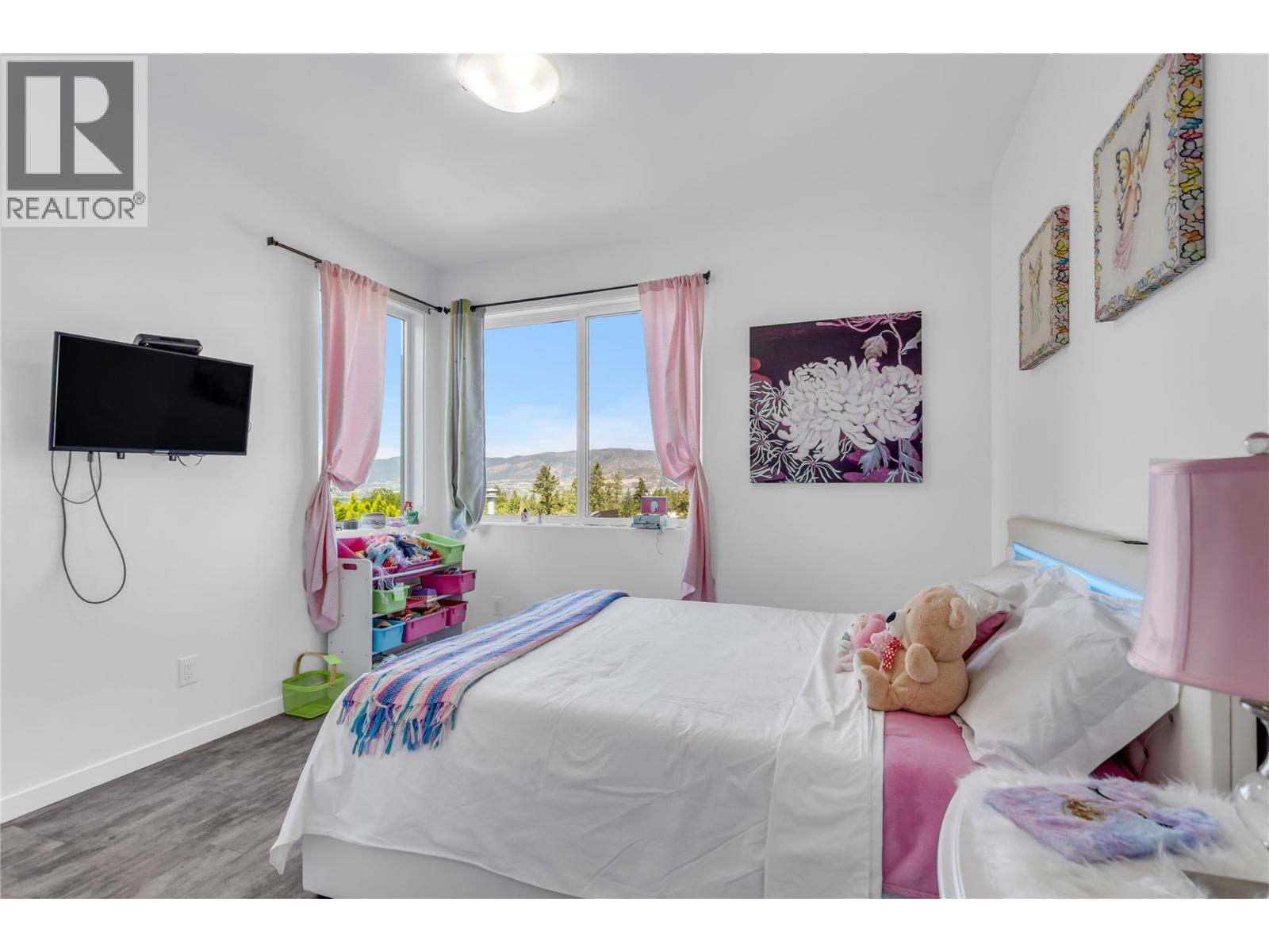 458 Cavell Place - 34
