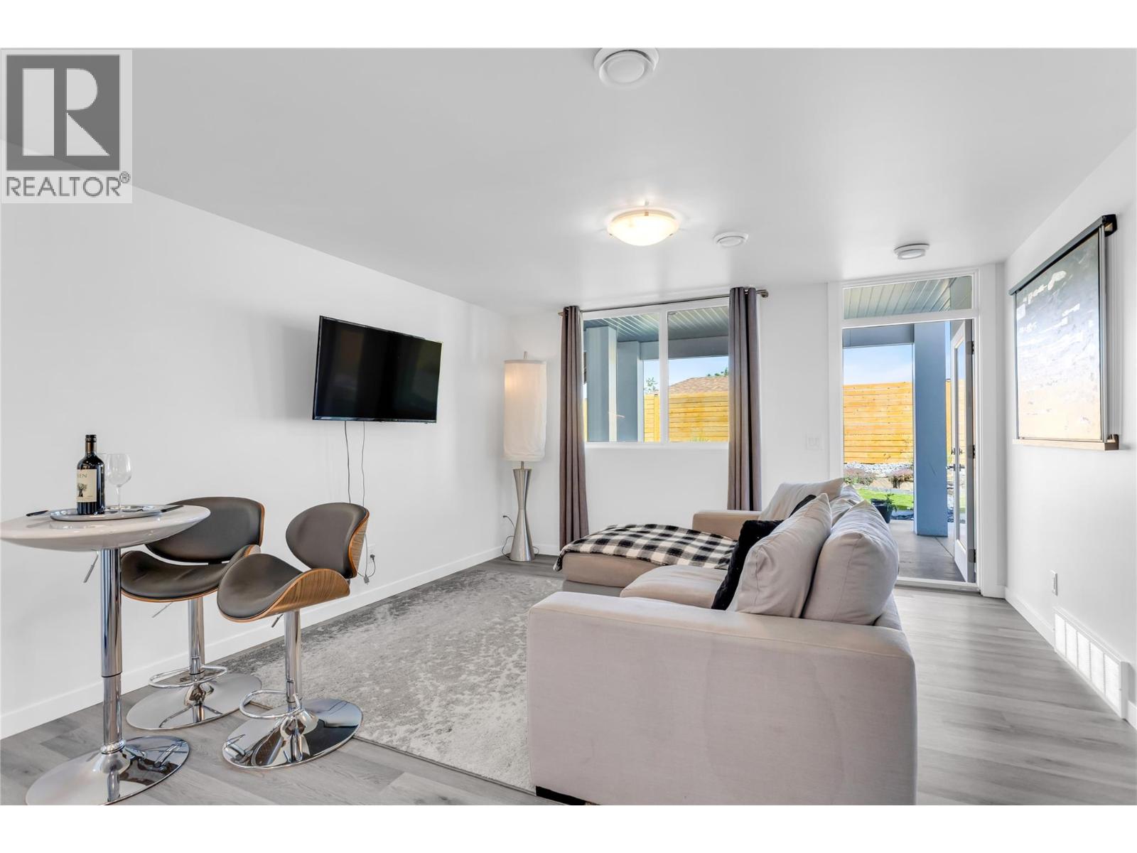  458 Cavell Place, Kelowna