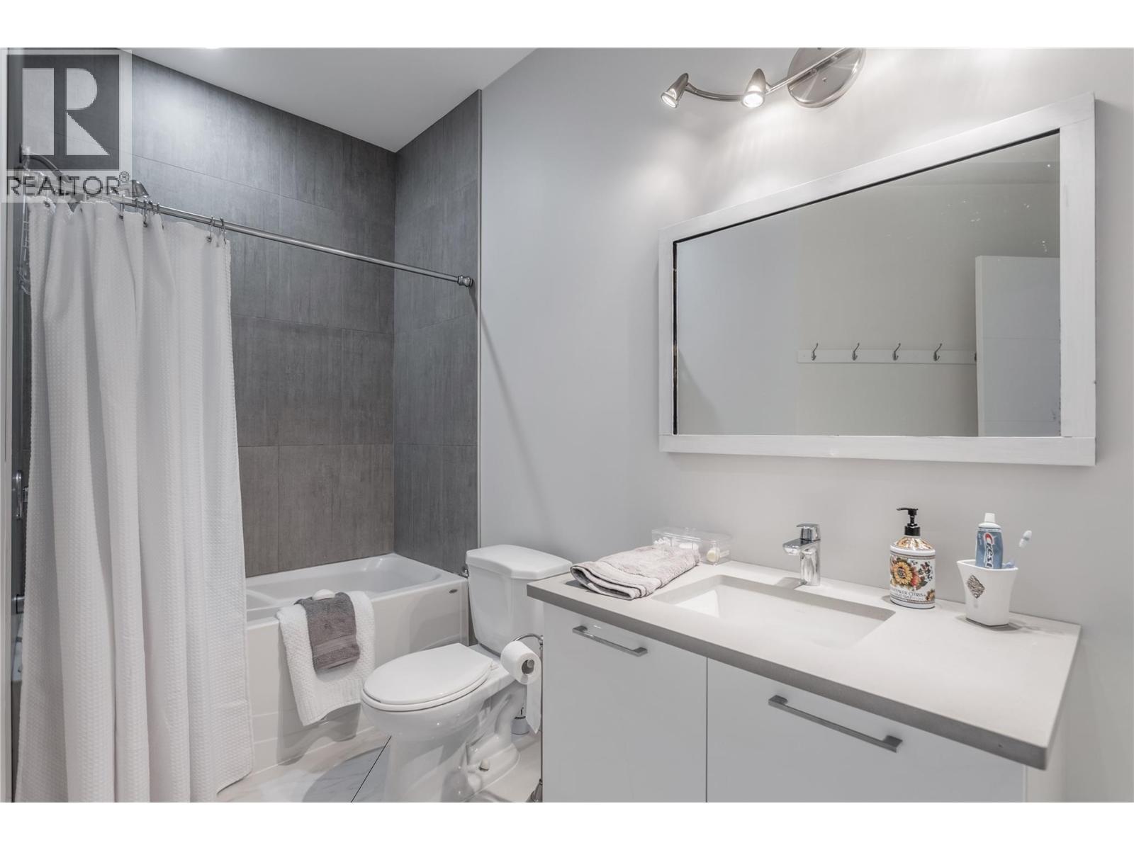  458 Cavell Place, Kelowna