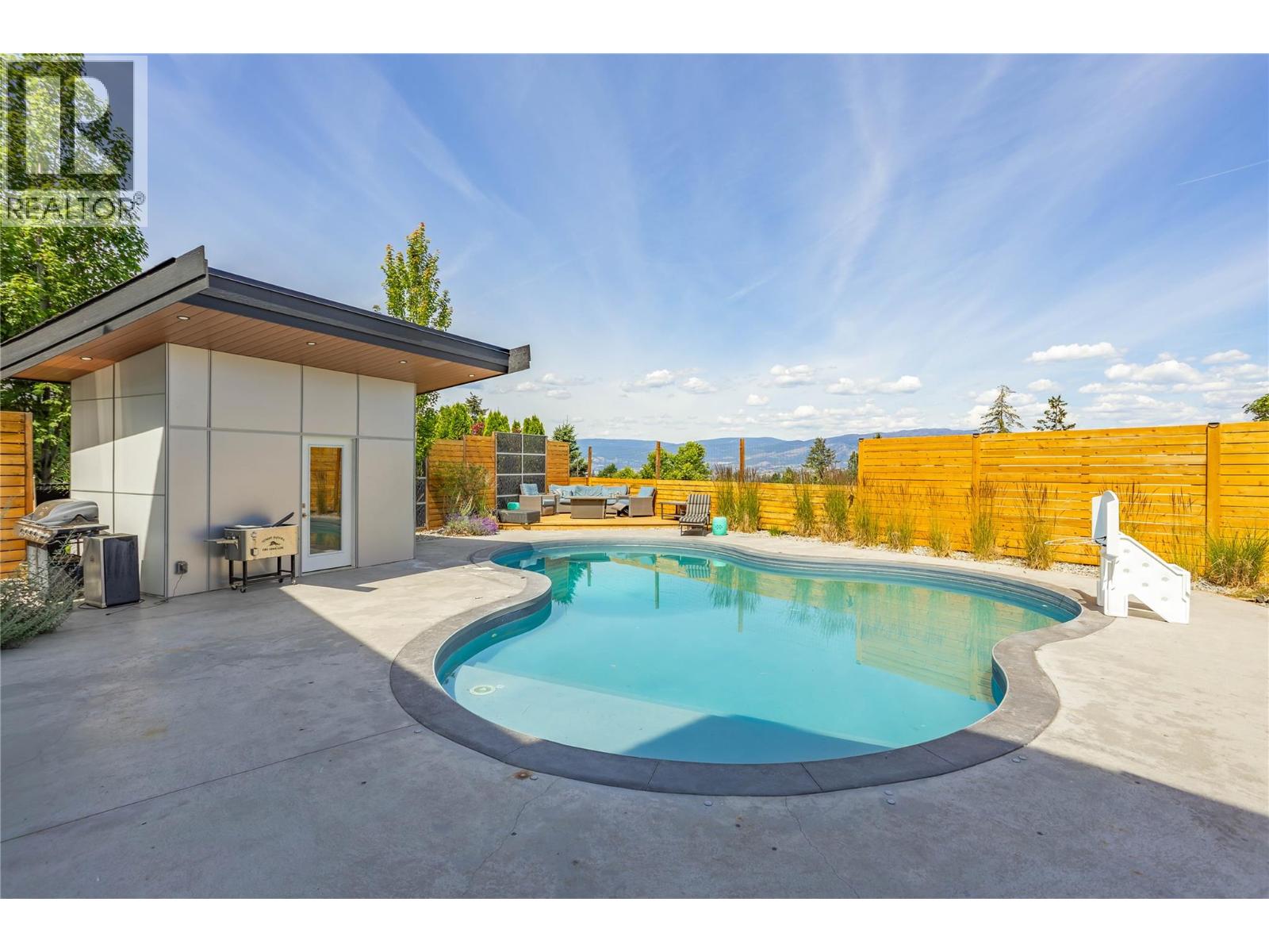  458 Cavell Place, Kelowna