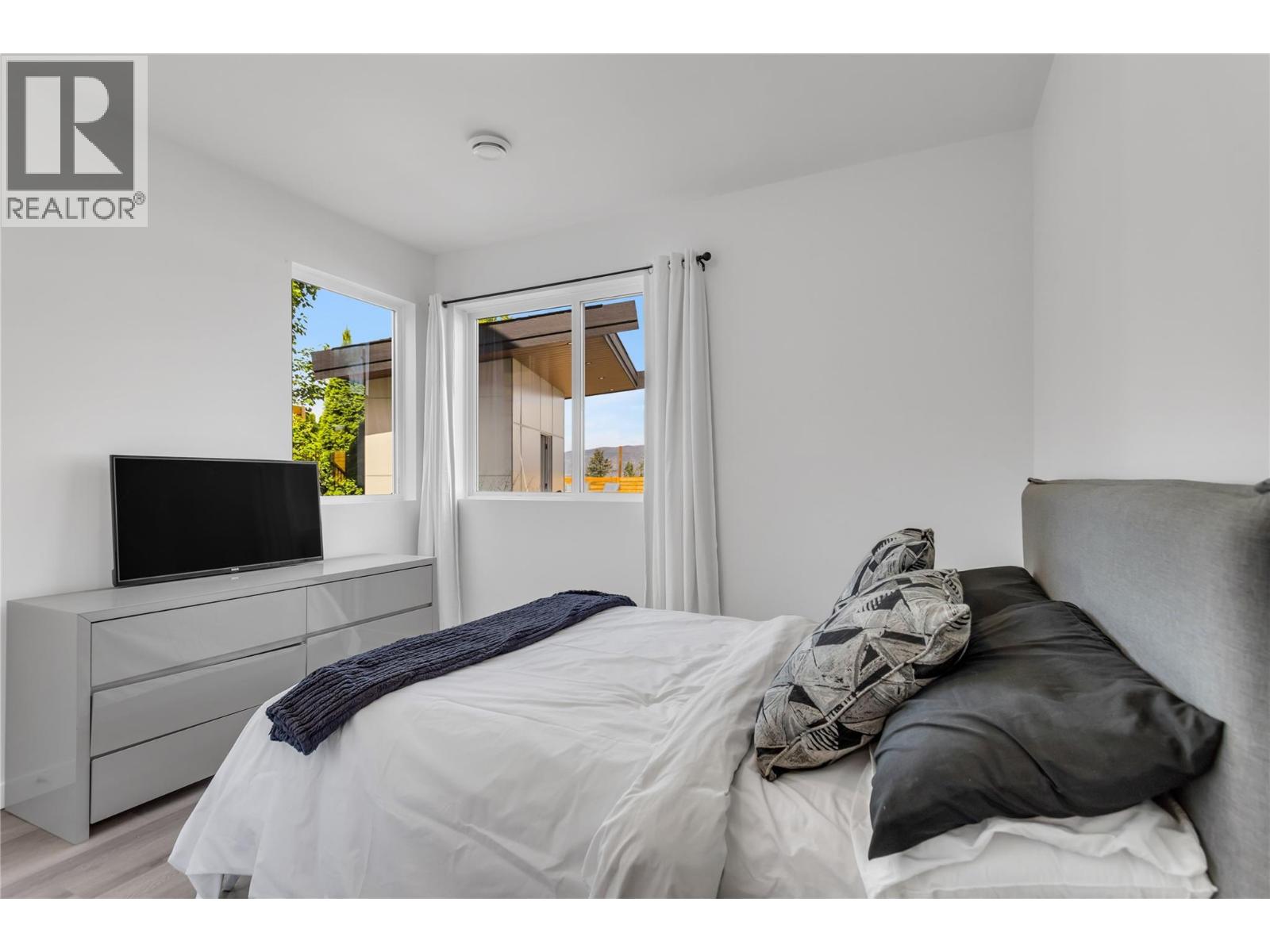458 Cavell Place - 66