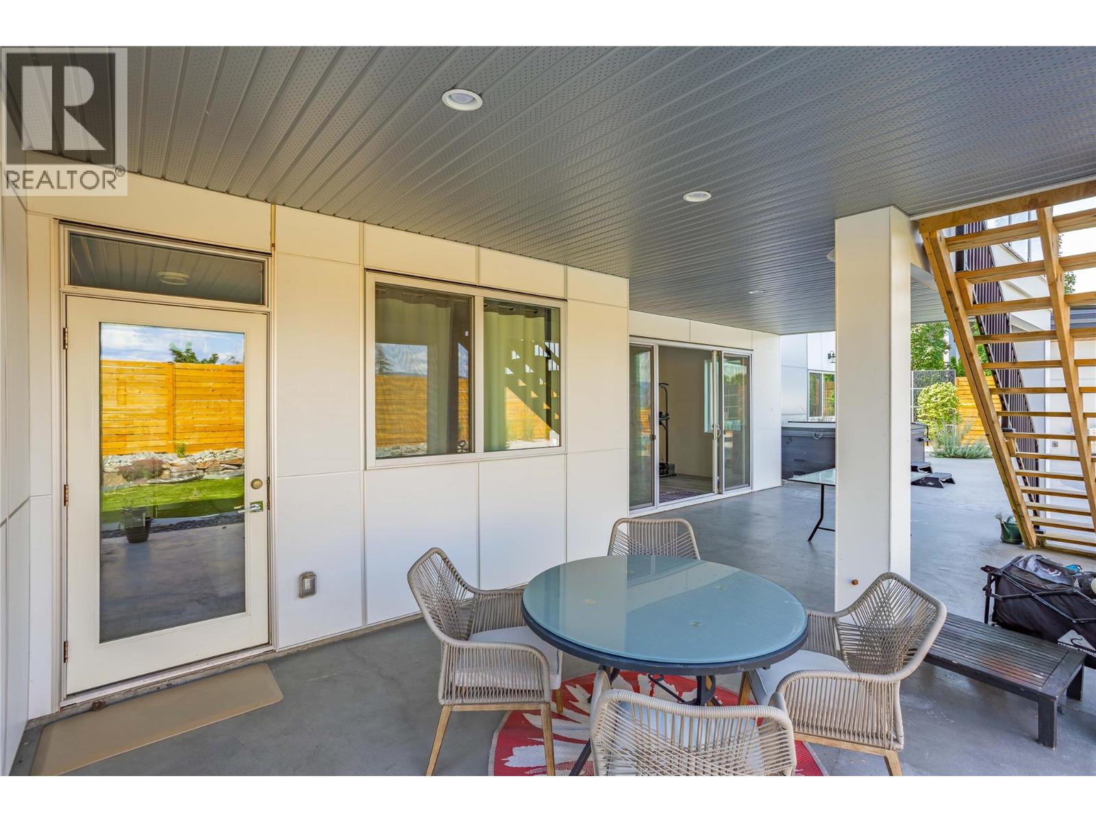  458 Cavell Place, Kelowna