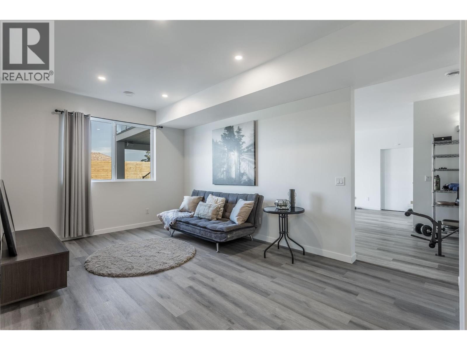  458 Cavell Place, Kelowna