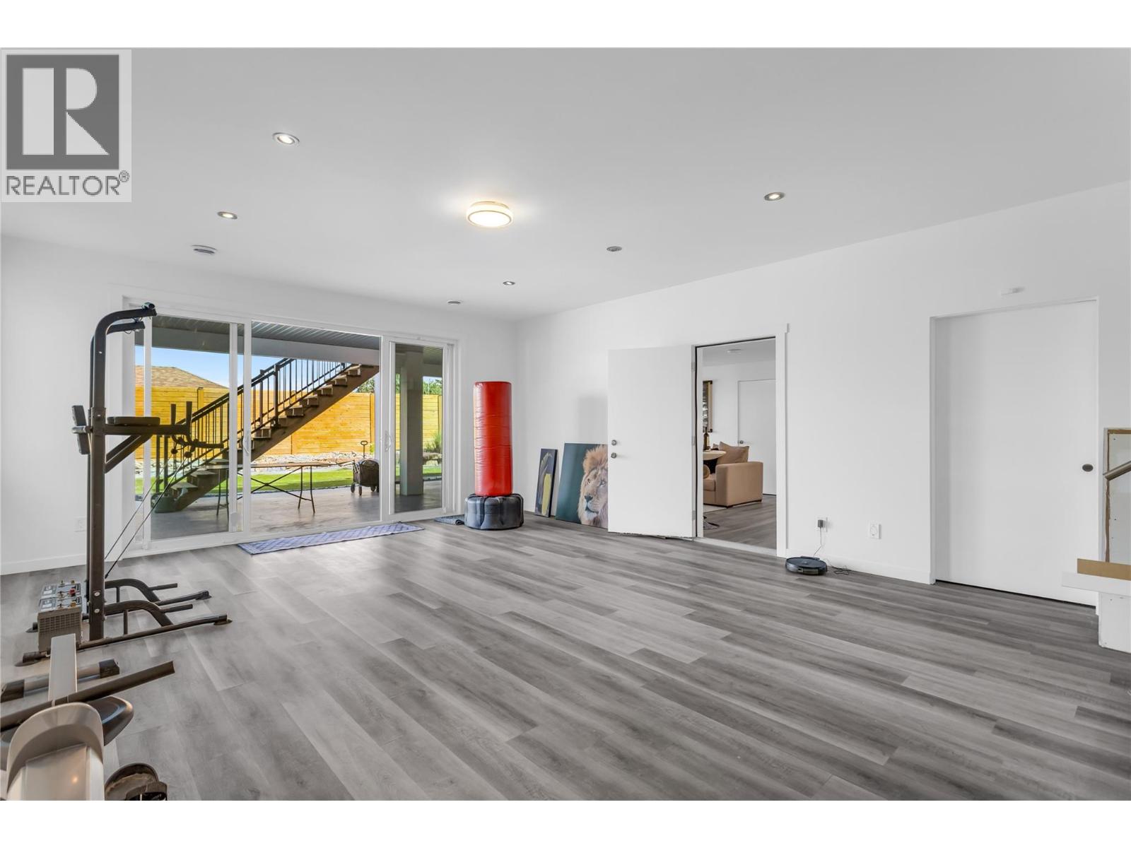  458 Cavell Place, Kelowna