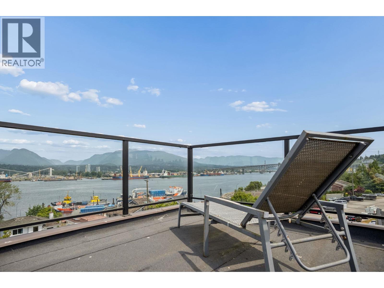 2808 WALL STREET, Vancouver