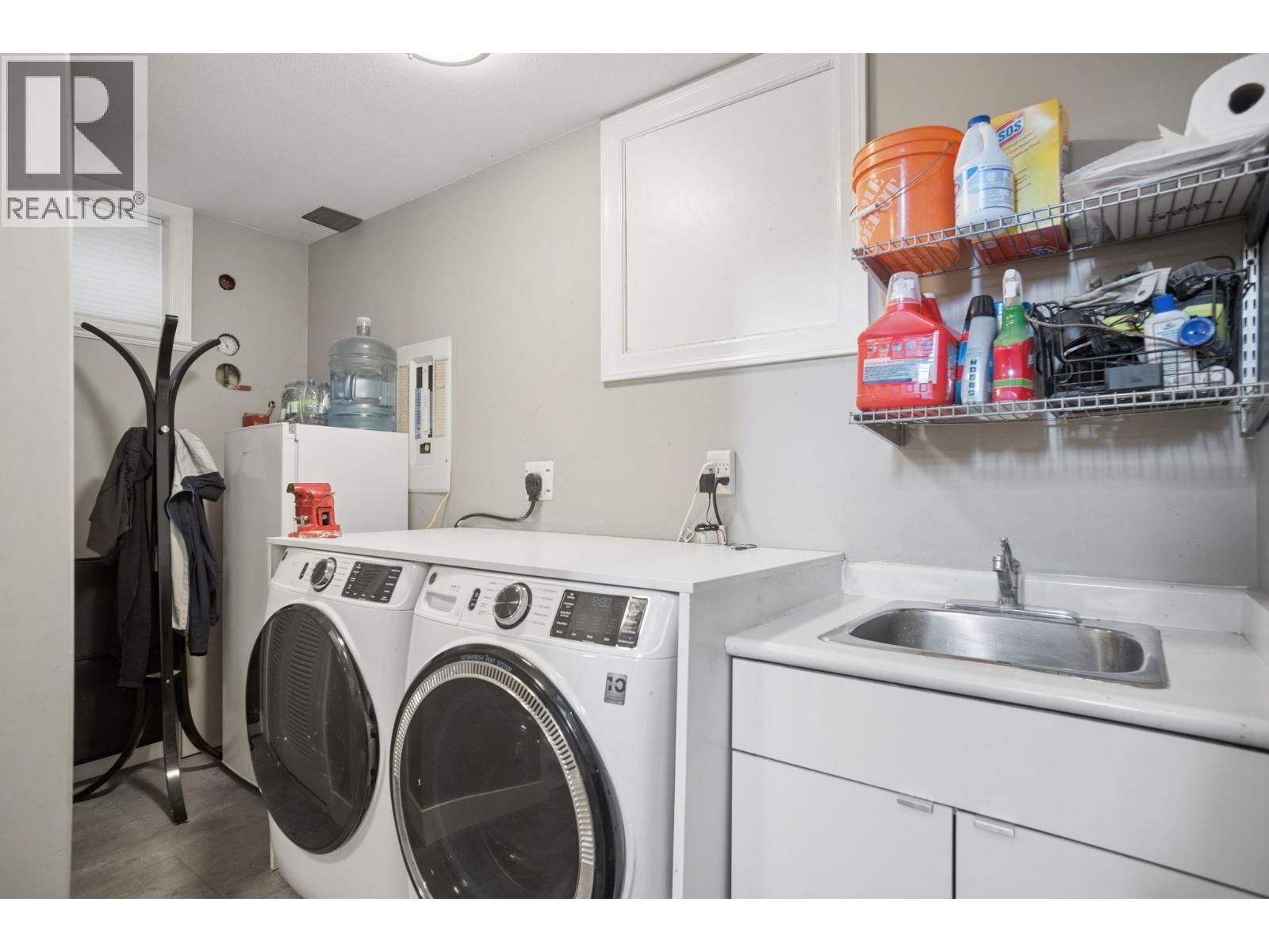 2808 WALL STREET, Vancouver