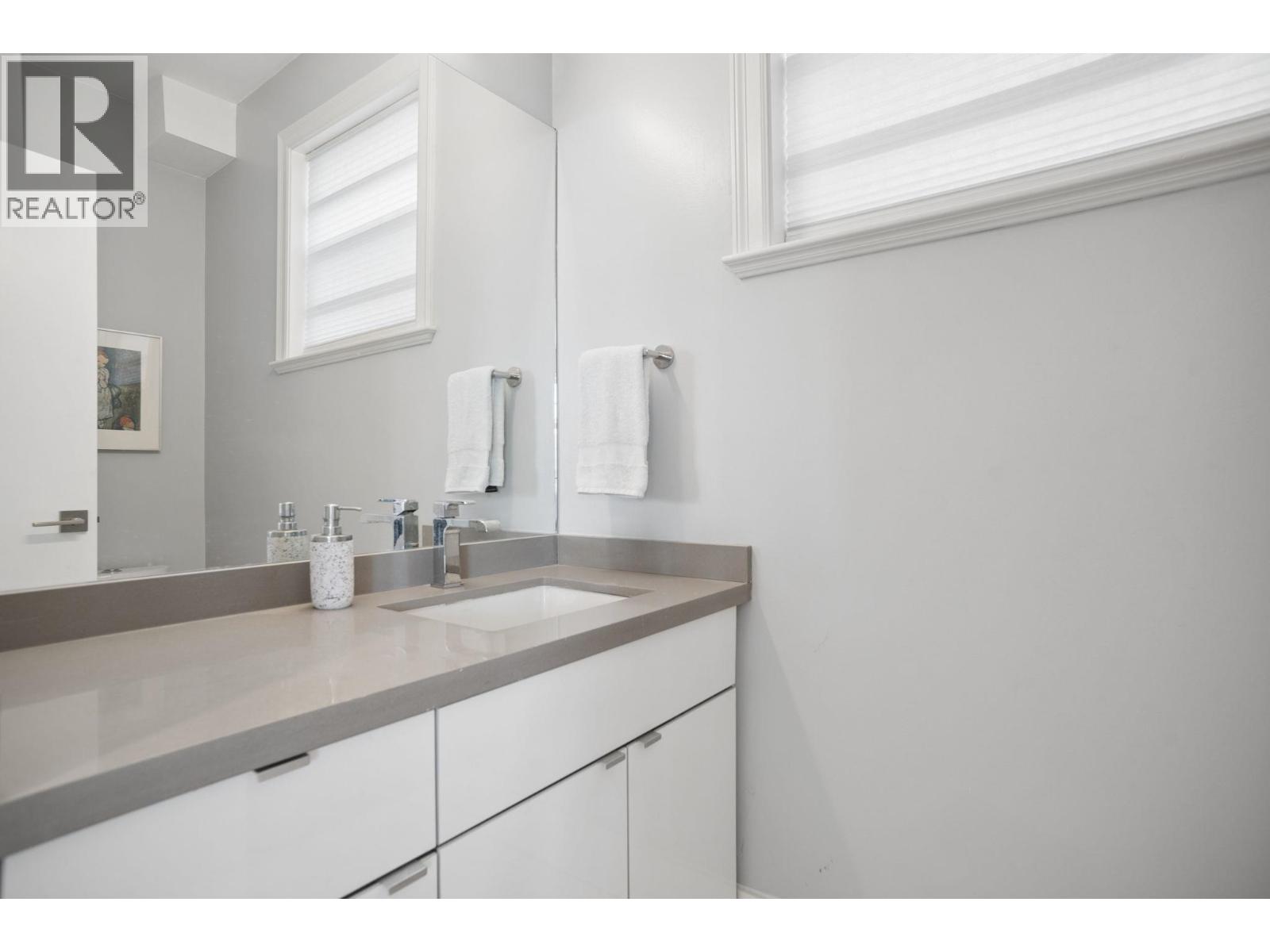 2808 WALL STREET, Vancouver