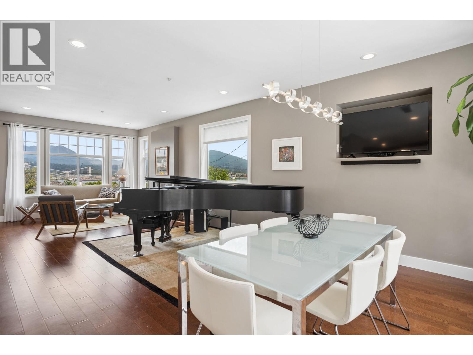 2808 WALL STREET, Vancouver