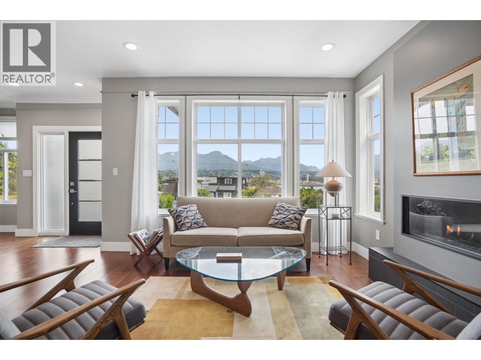 2808 WALL STREET, Vancouver