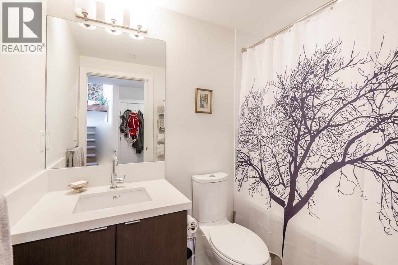 708 384 E 1ST AVENUE, Vancouver