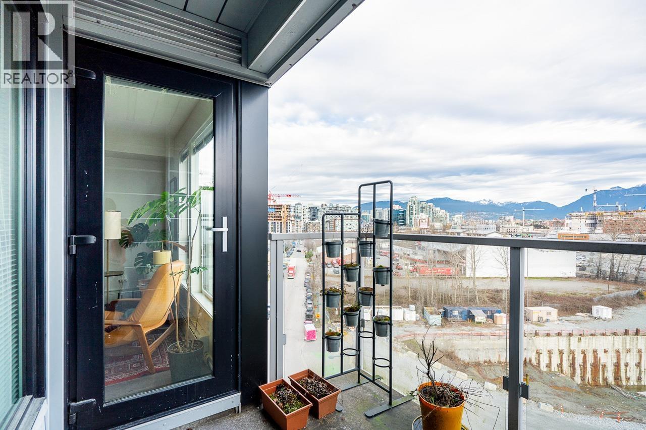 708 384 E 1ST AVENUE, Vancouver