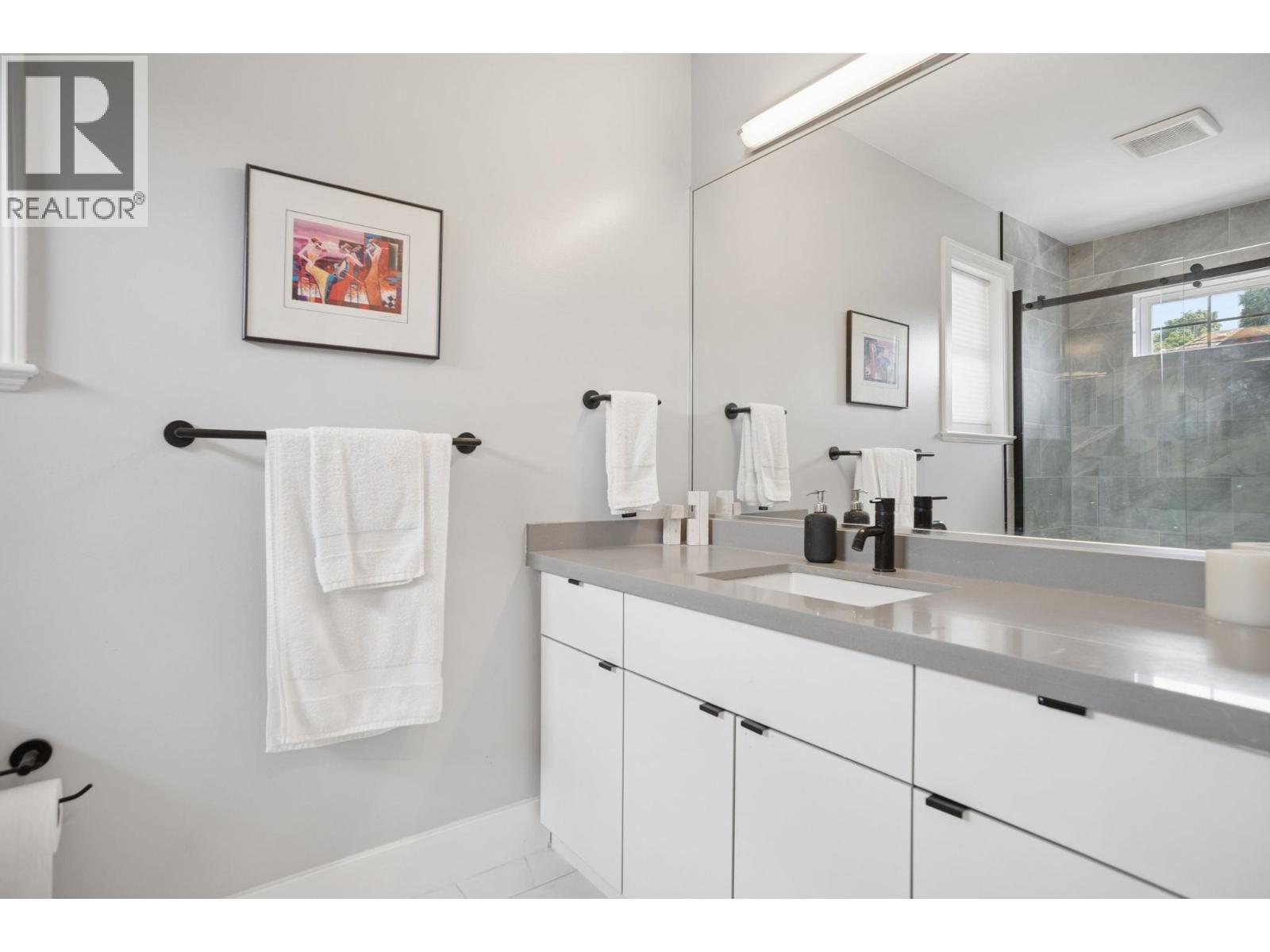 2808 WALL STREET, Vancouver