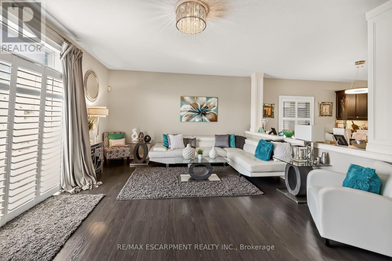 8165 TWENTY ROAD E - 15