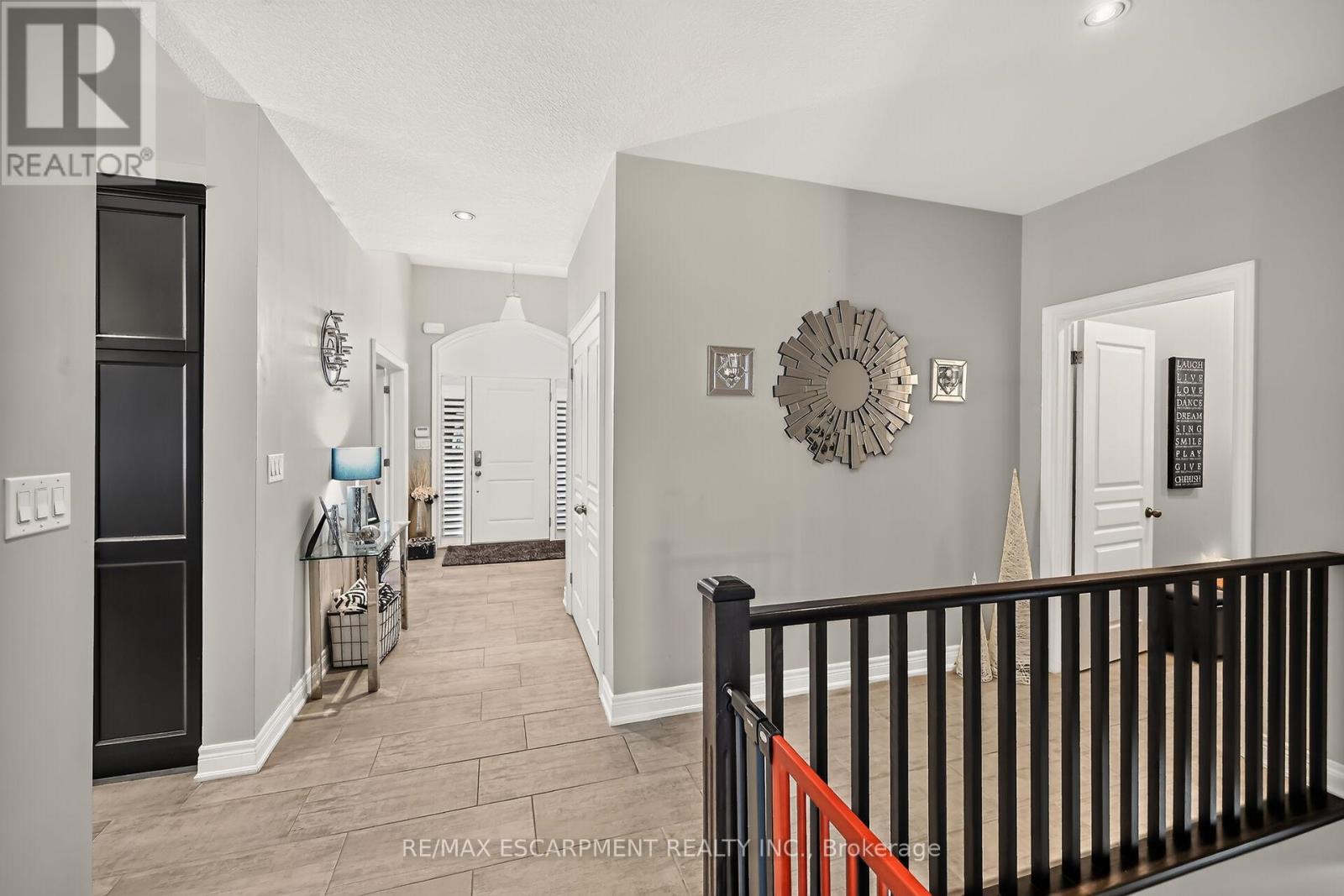 8165 TWENTY ROAD E - 25