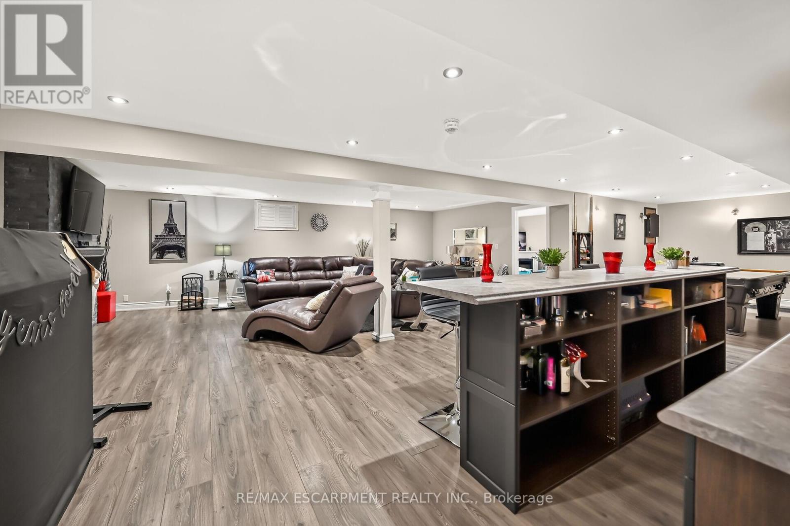 8165 TWENTY ROAD E - 29