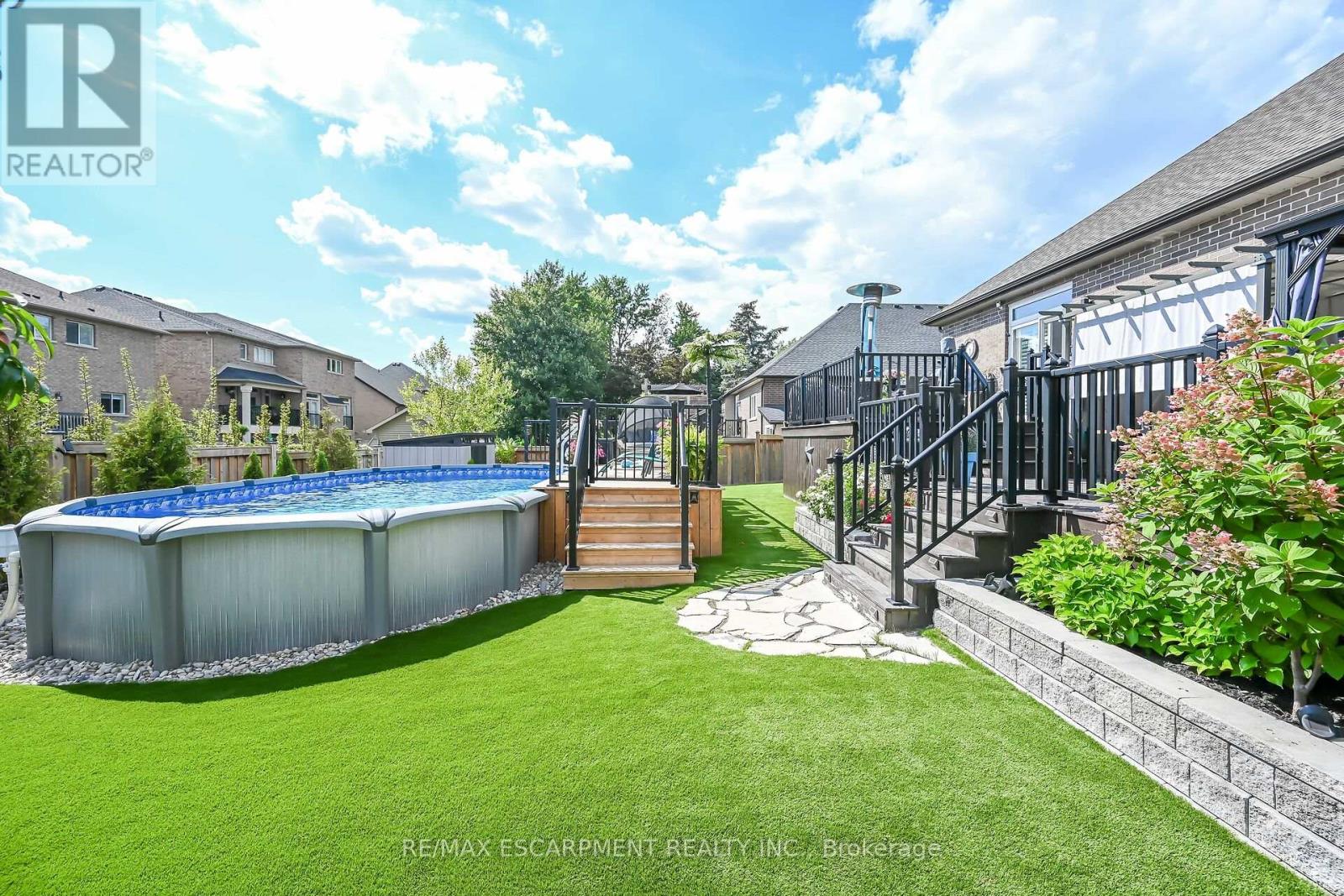 8165 TWENTY ROAD E - 44
