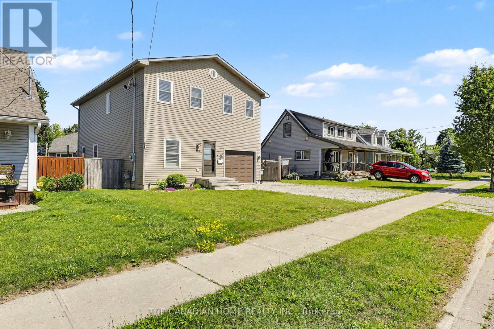 219 PICTON STREET E - 1