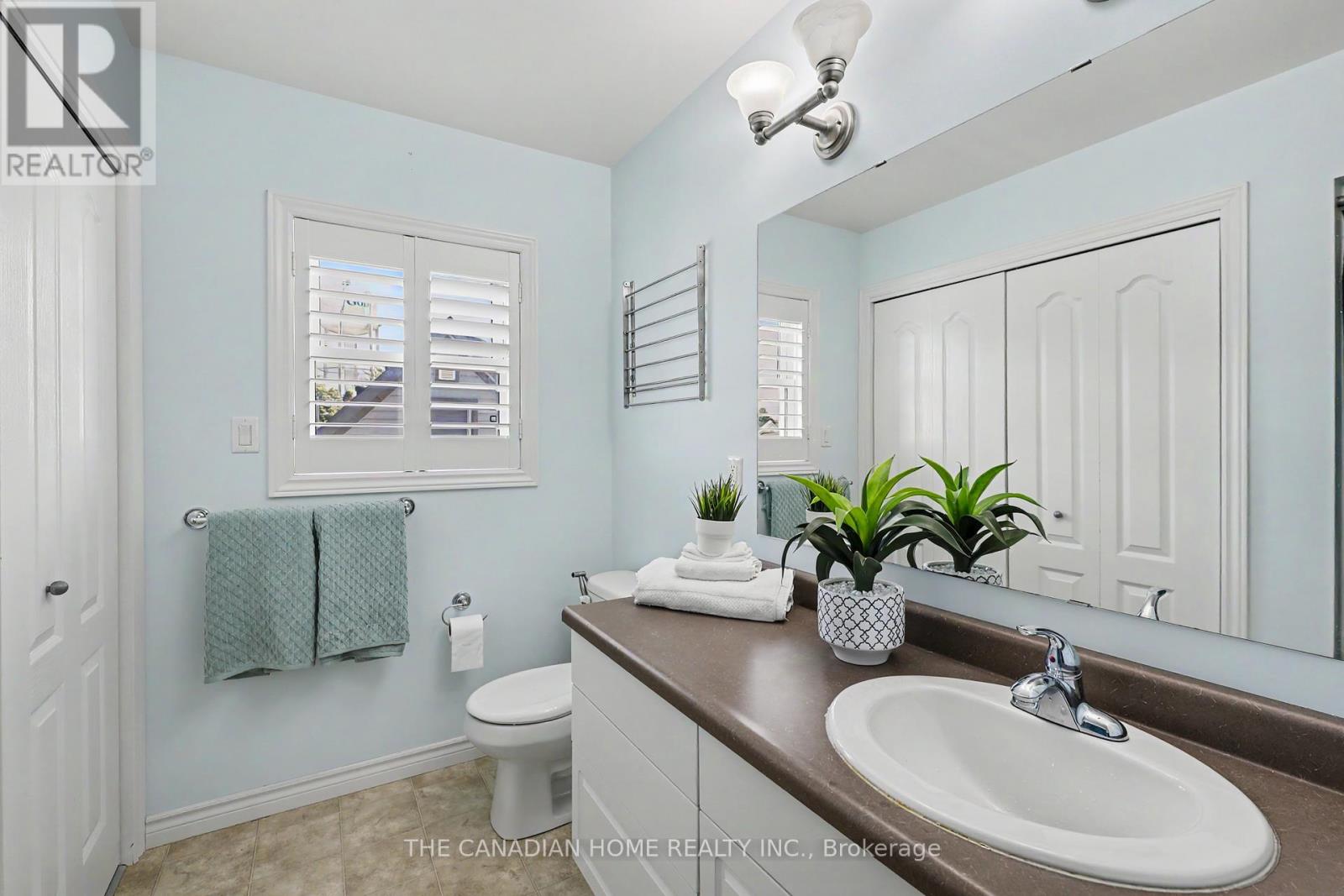 219 PICTON STREET E - 18