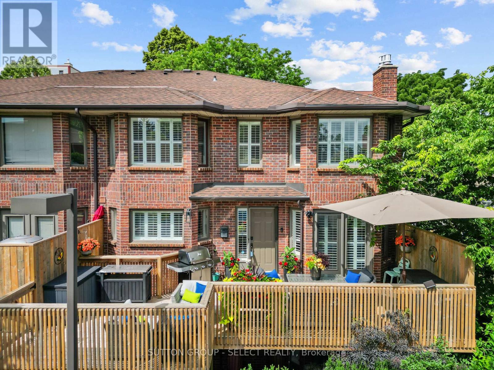 #14 152 ALBERT STREET - 1