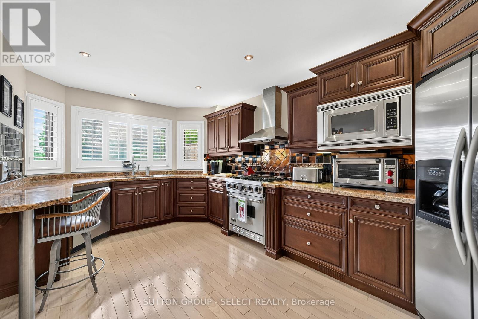 #14 152 ALBERT STREET - 11