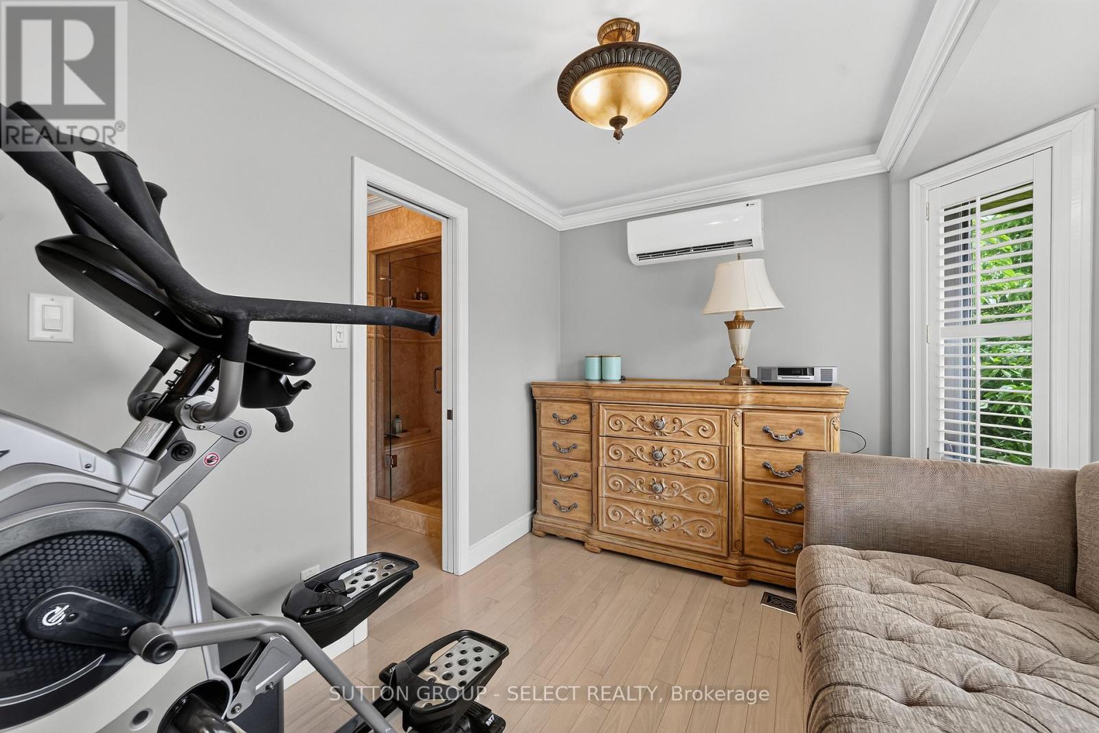 #14 152 ALBERT STREET - 22