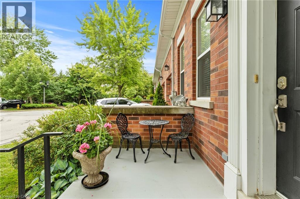 #3 481 VICTORIA Street - 4