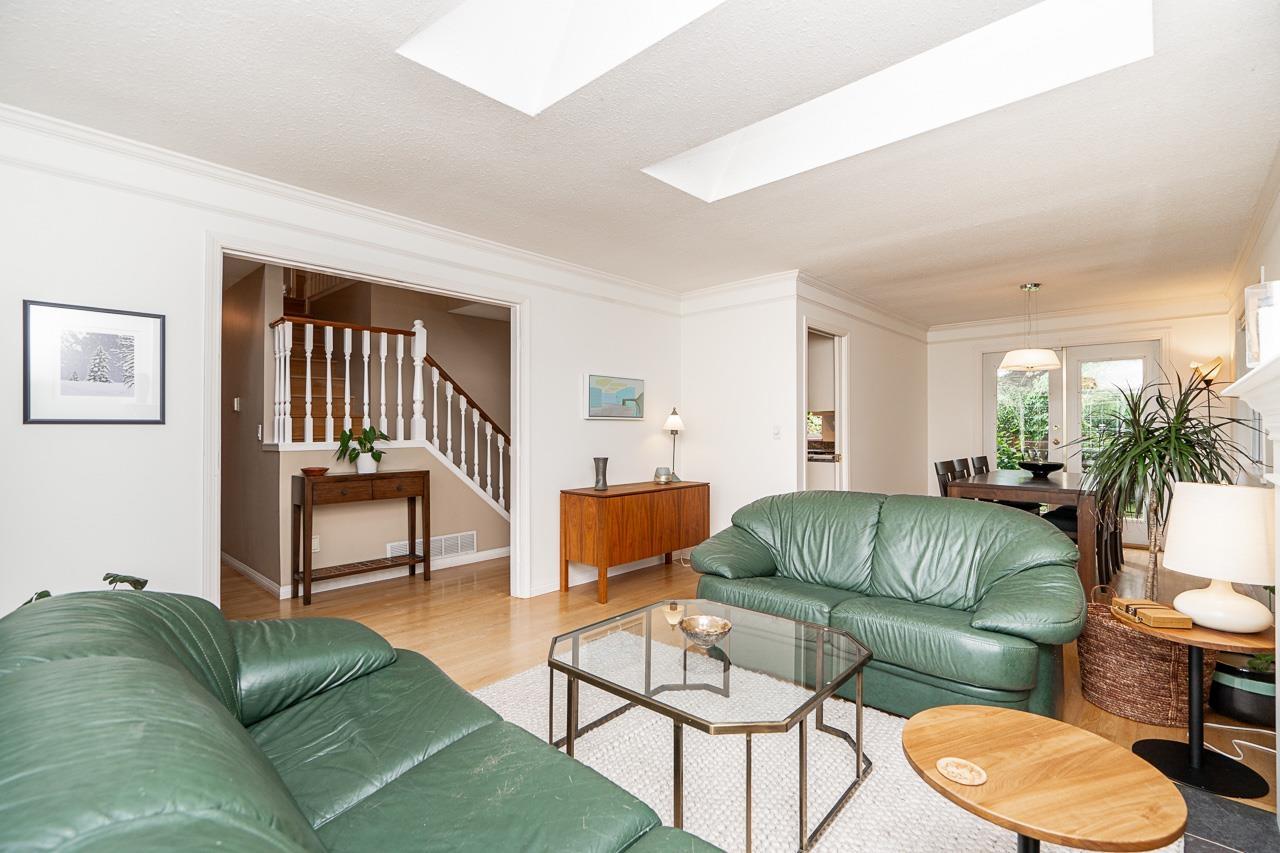 954 160B STREET, Surrey