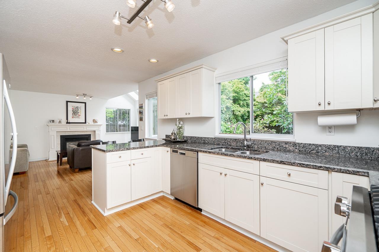 954 160B STREET, Surrey