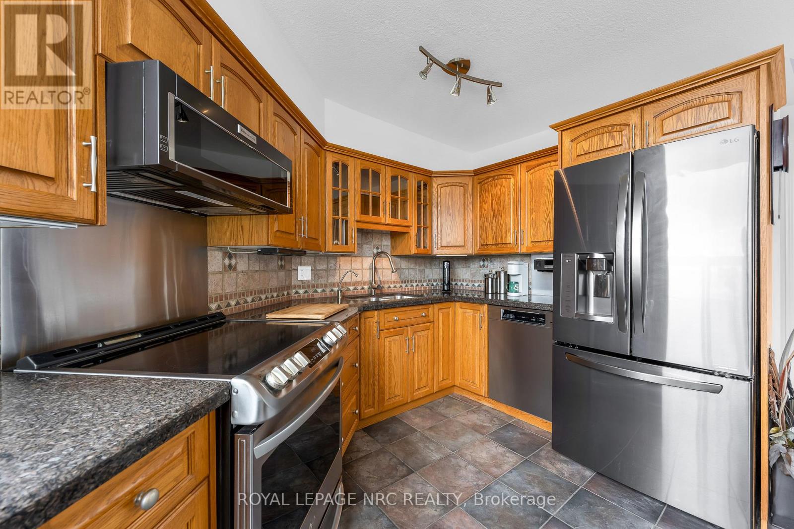 #505A 190 HWY 20 W - 18