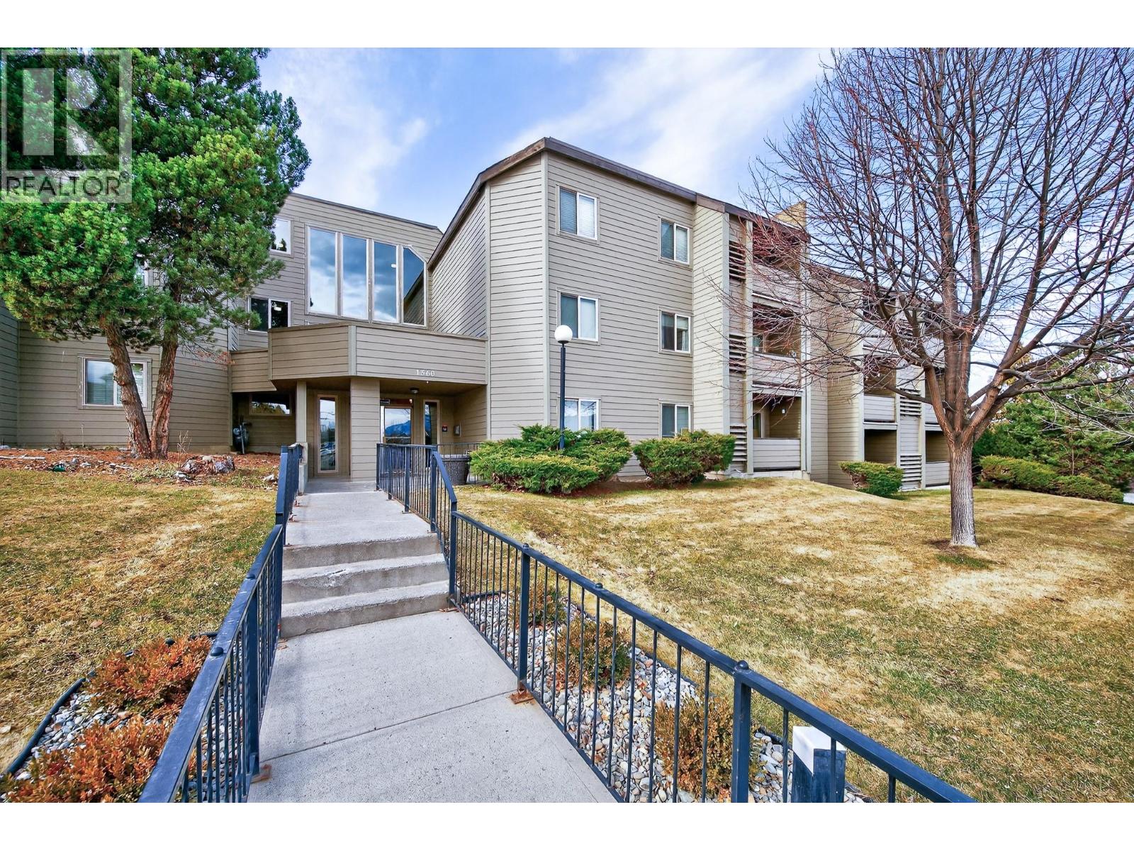 #106 1560 Summit Drive - 1