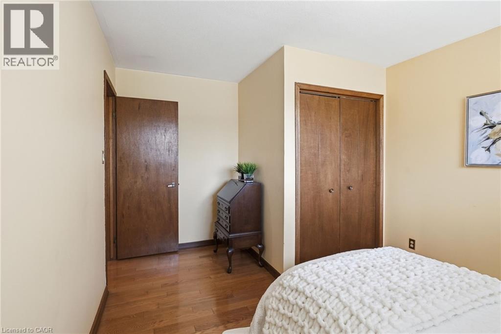 57 NEIL Avenue - 33
