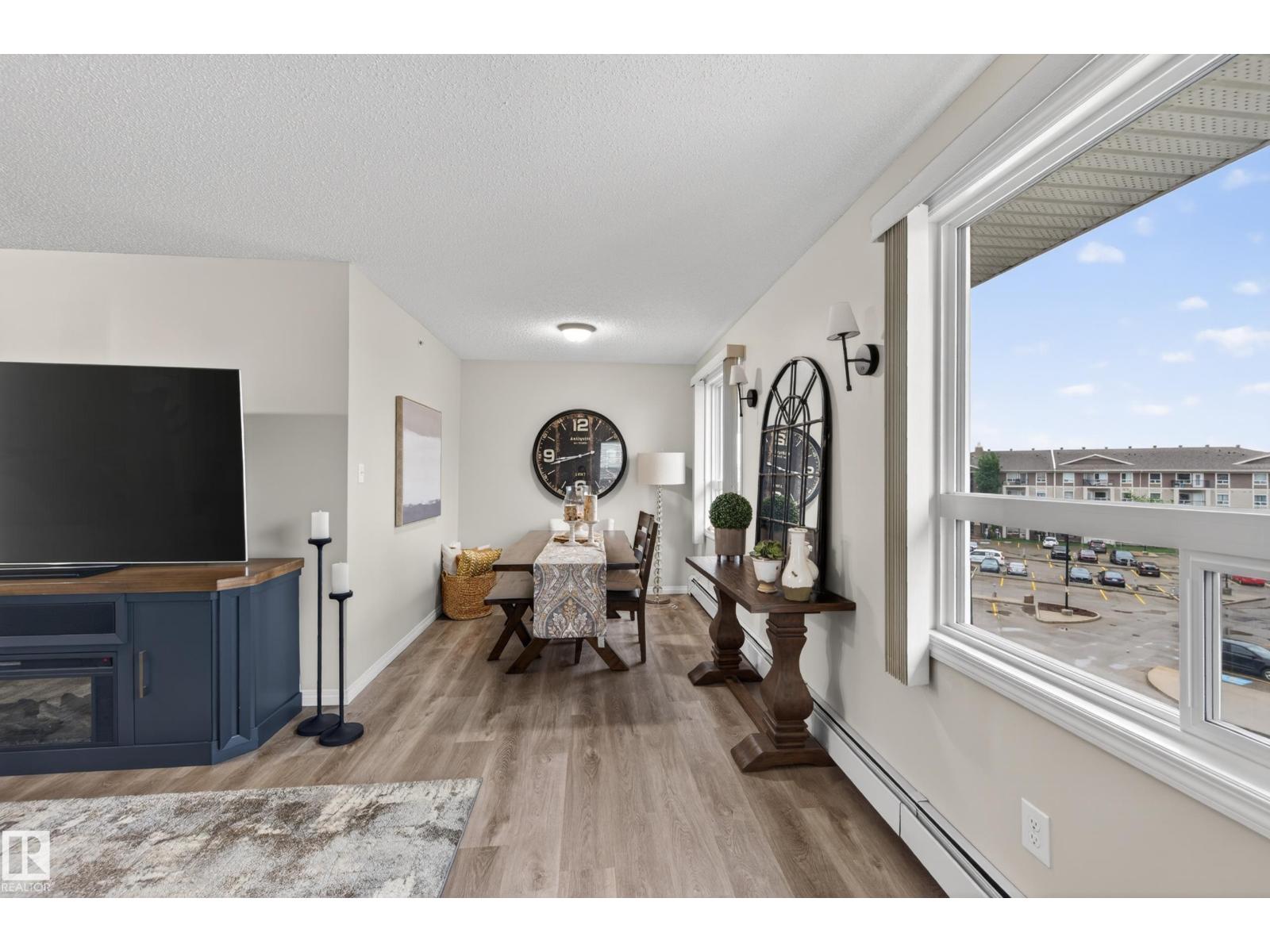 #2402 7343 SOUTH TERWILLEGAR DR NW - 32