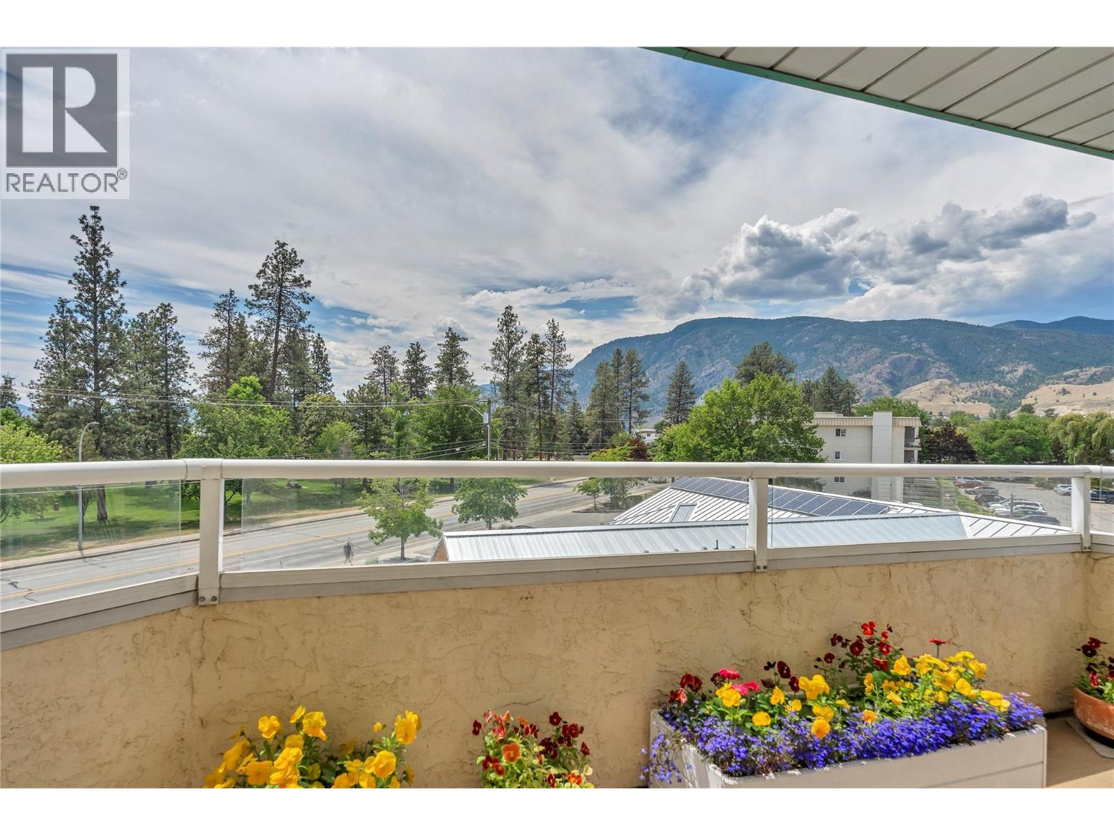 #303 3595 Skaha Lake Road - 2
