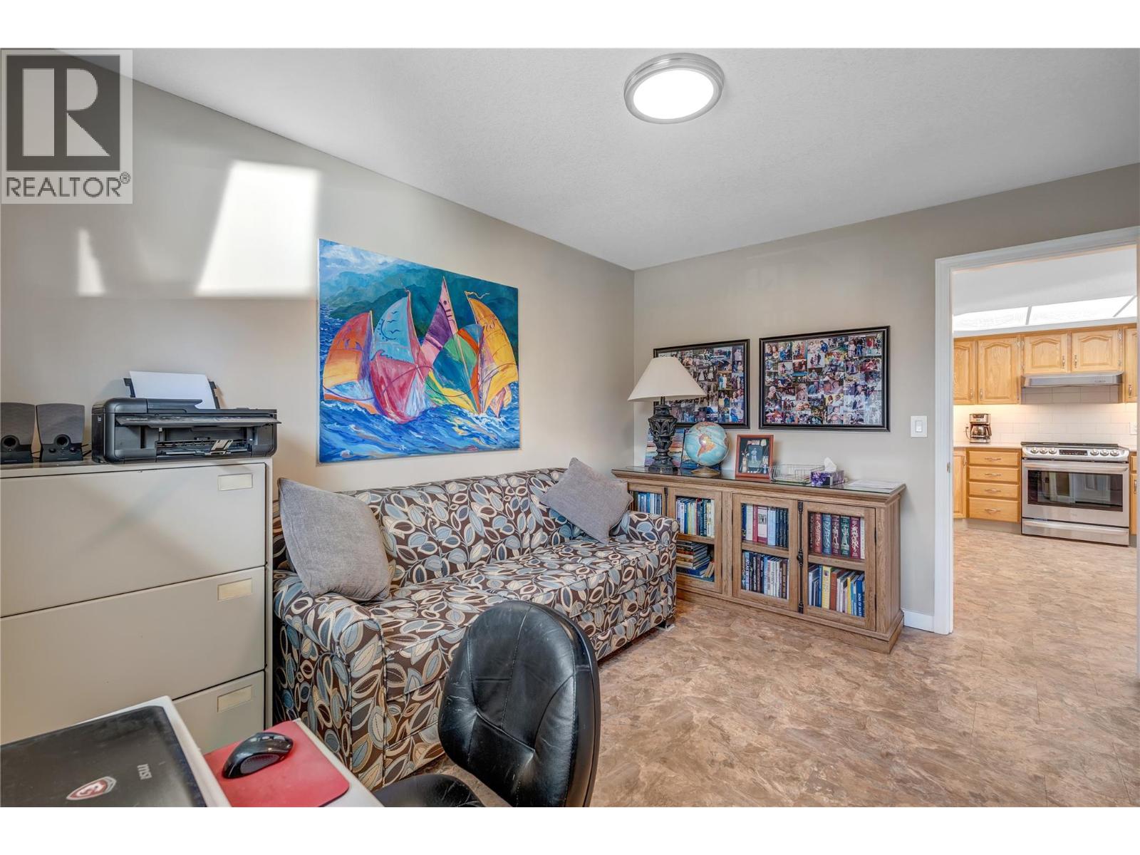 #303 3595 Skaha Lake Road - 20