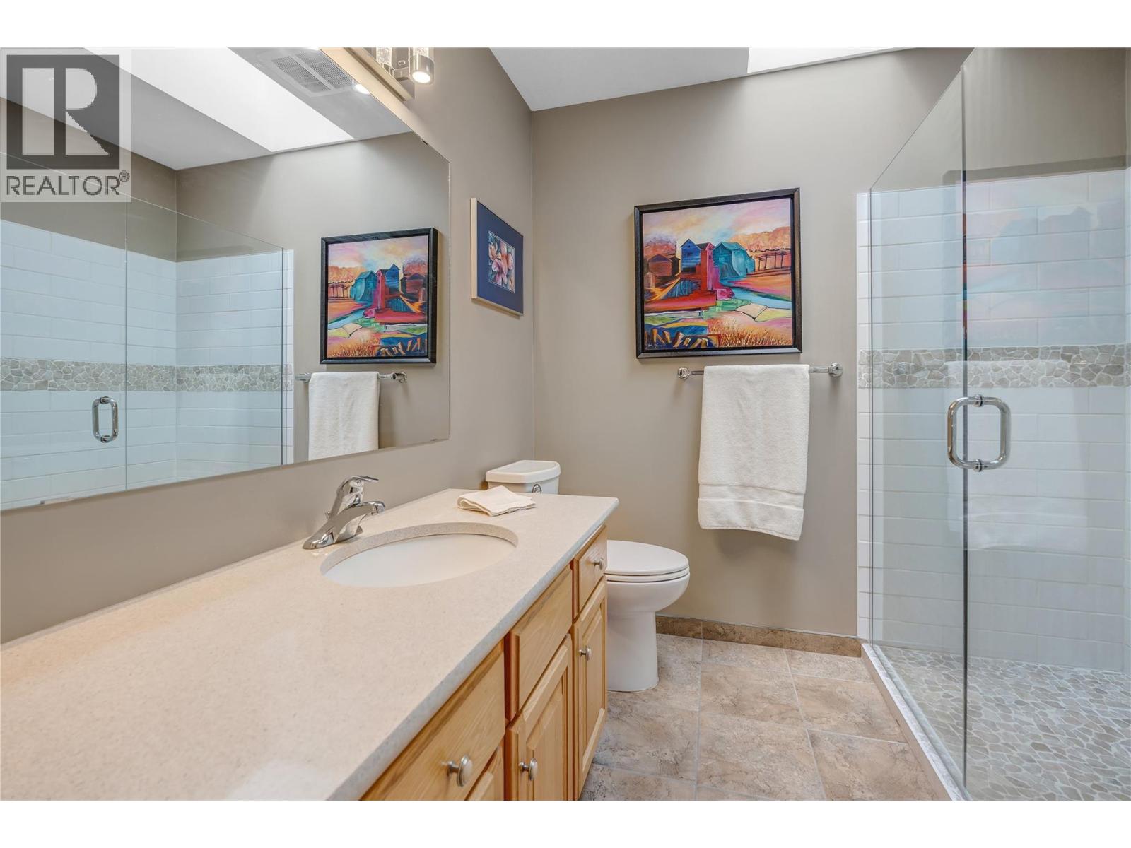 #303 3595 Skaha Lake Road - 21