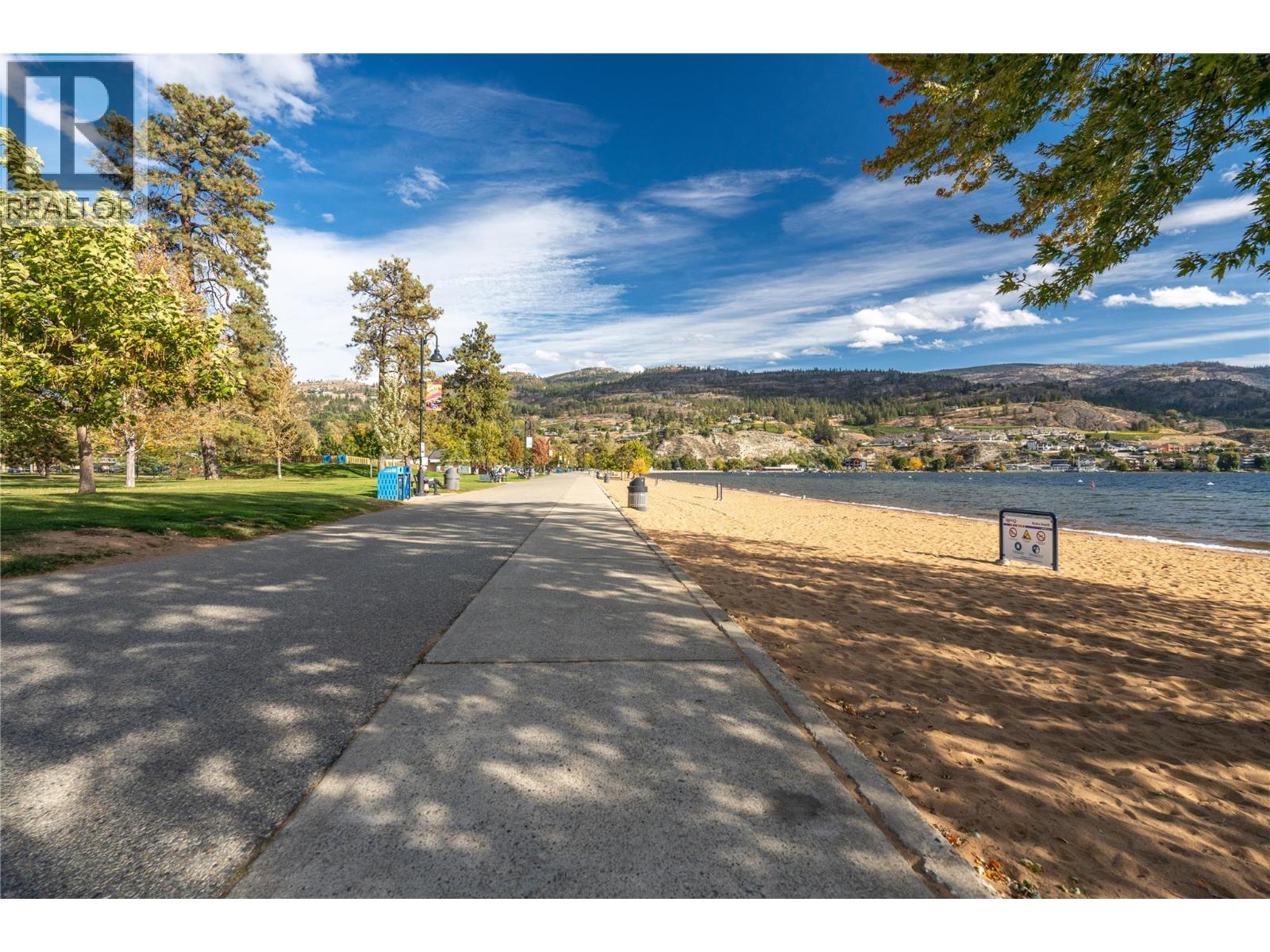 #303 3595 Skaha Lake Road - 35
