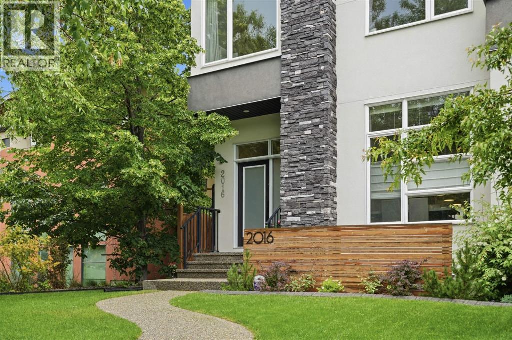 2016 31 Avenue SW - photo 2