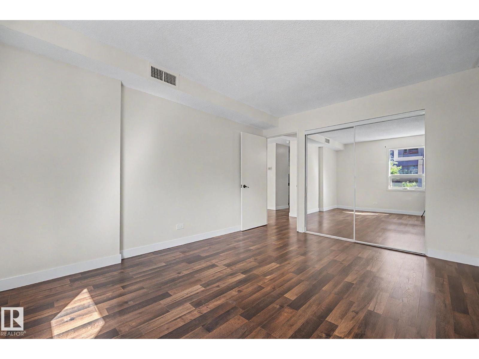 #304 10140 120 ST NW - 14