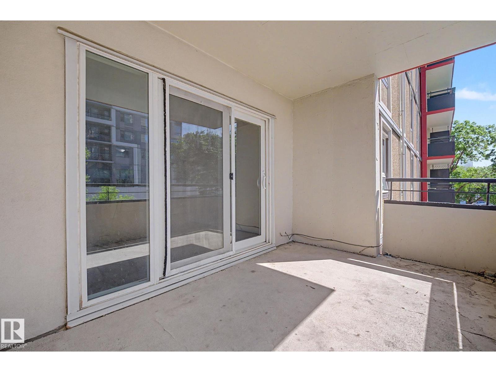 #304 10140 120 ST NW - 19
