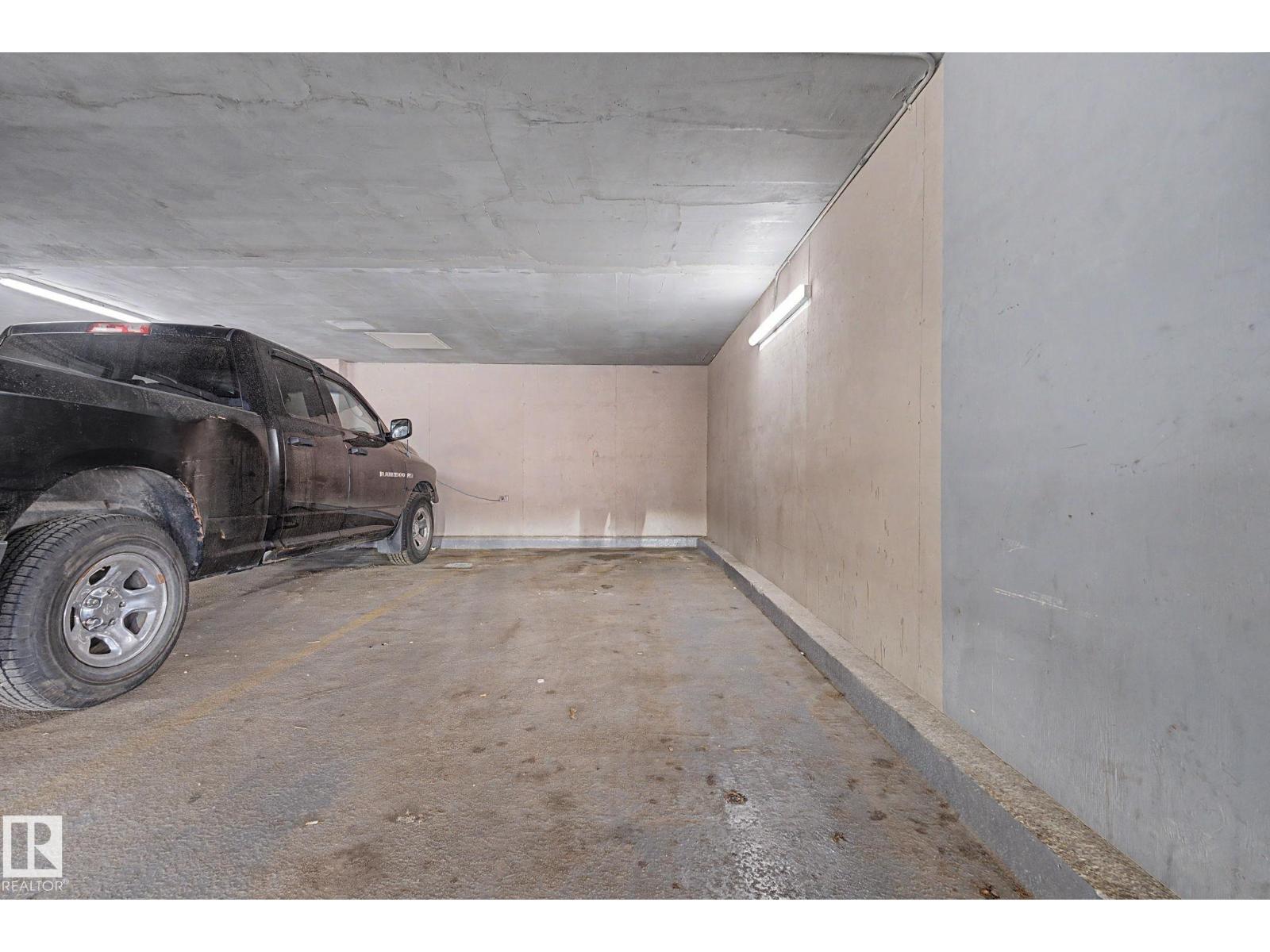 #304 10140 120 ST NW - 33