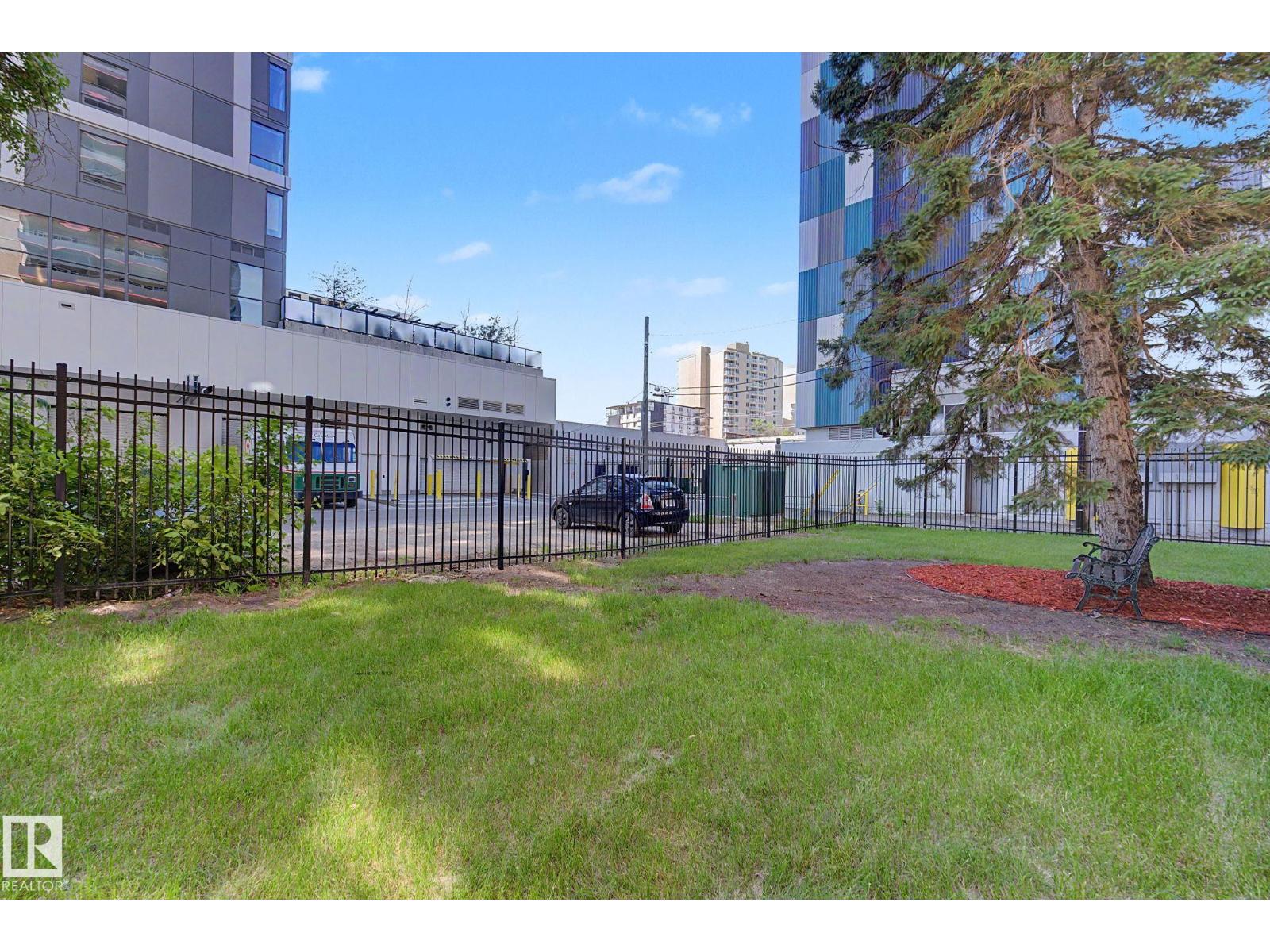 #304 10140 120 ST NW - 37