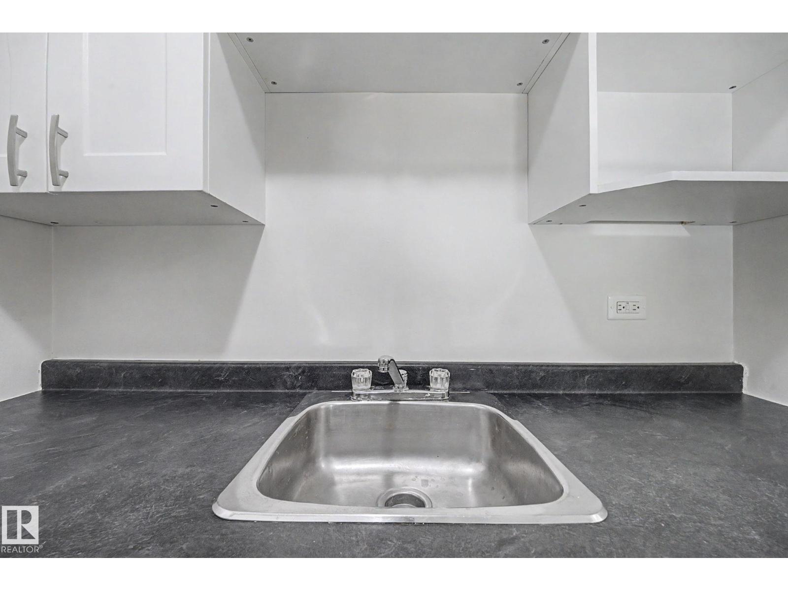 #304 10140 120 ST NW - 5