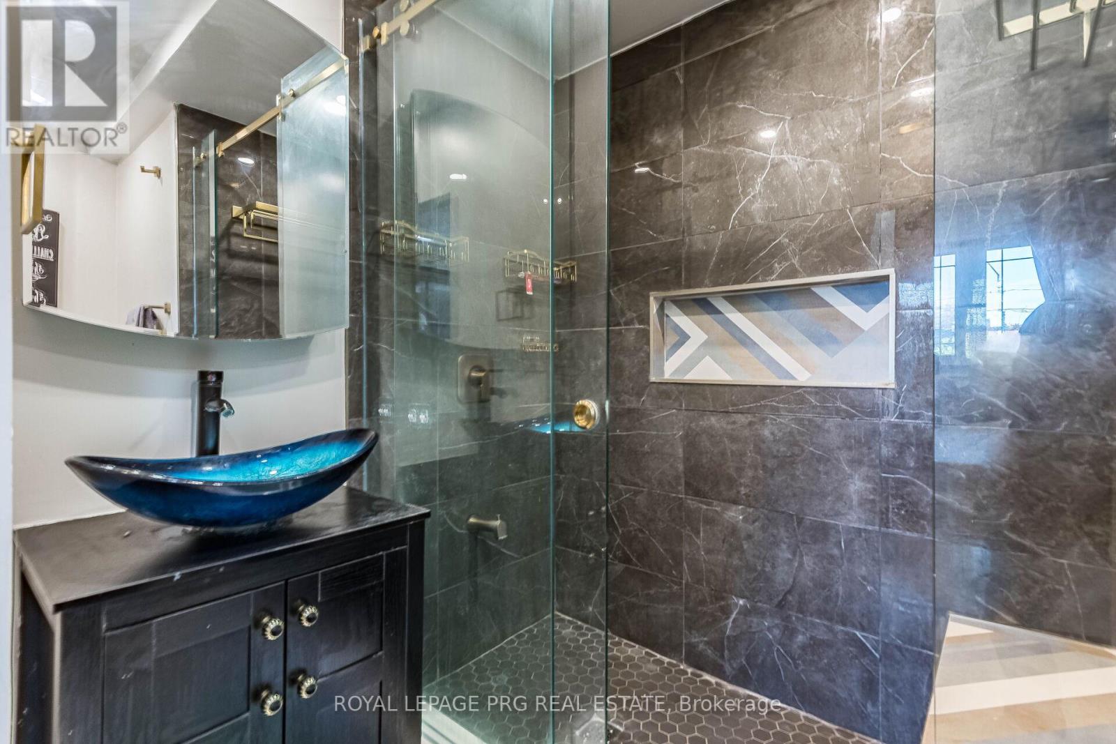 107 WEBER STREET S - 26