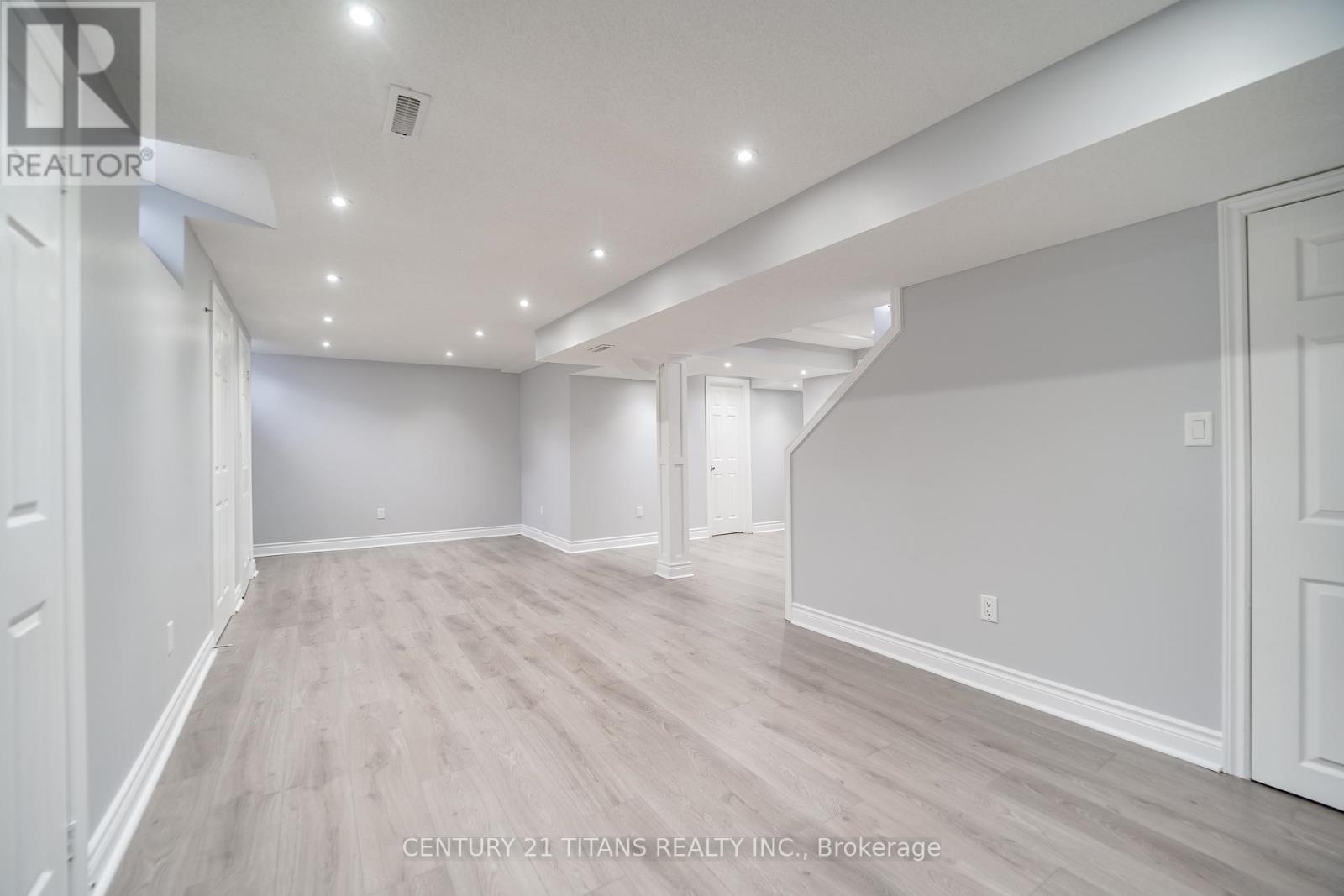 94 GREENHALF DRIVE - 36
