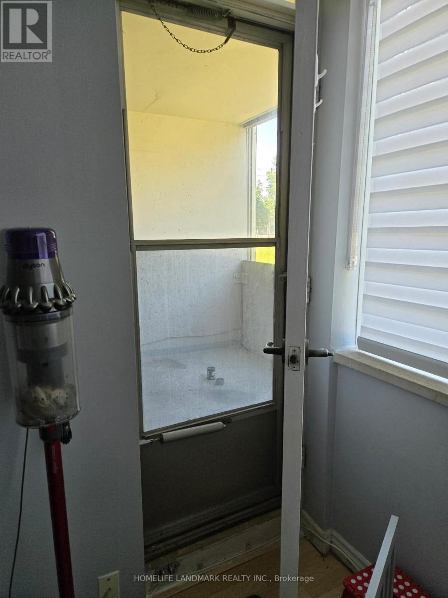 #109 25 SILVER SPRINGS BOULEVARD - 17