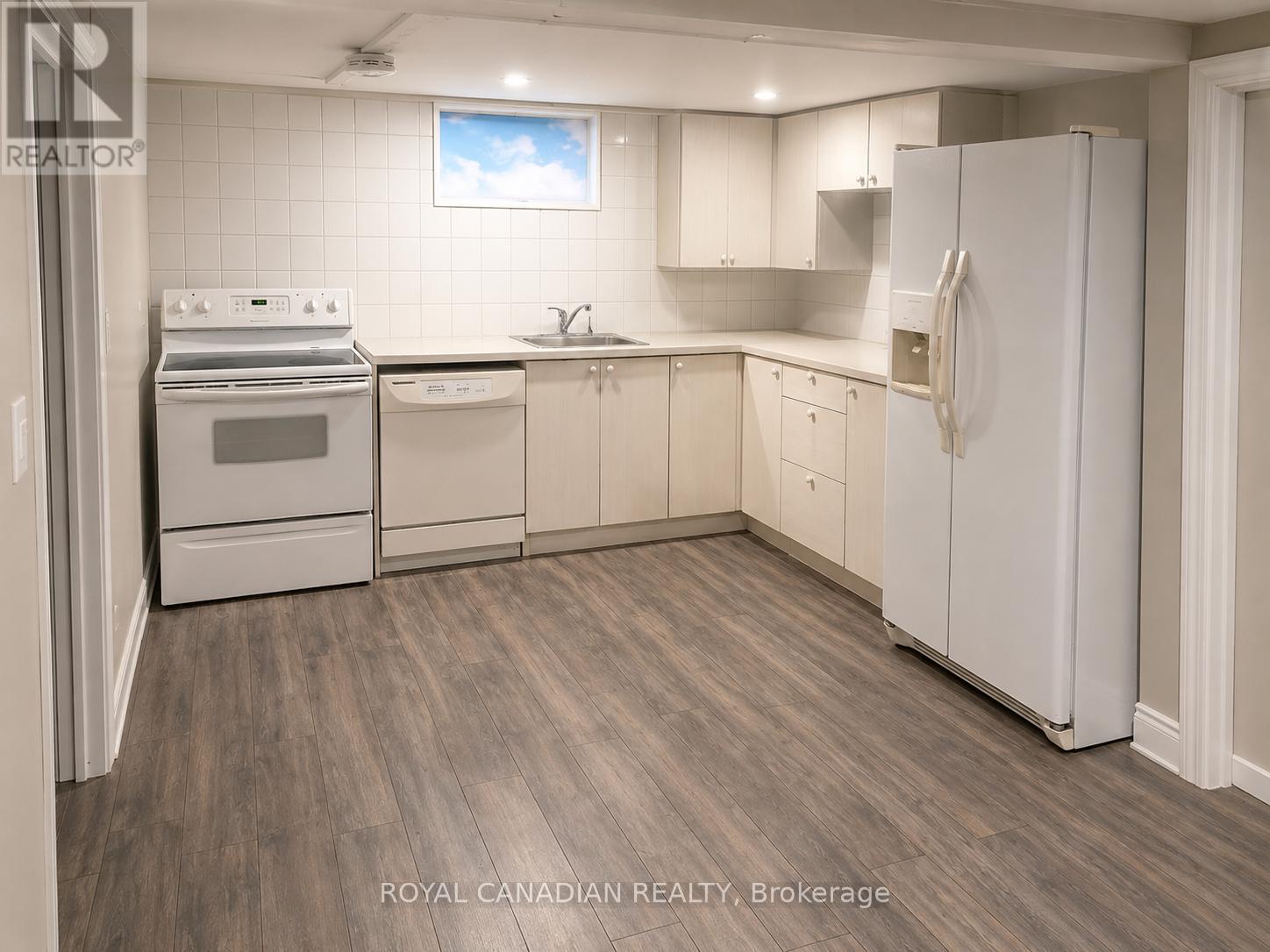 36 MAPLEGROVE AVENUE - 20