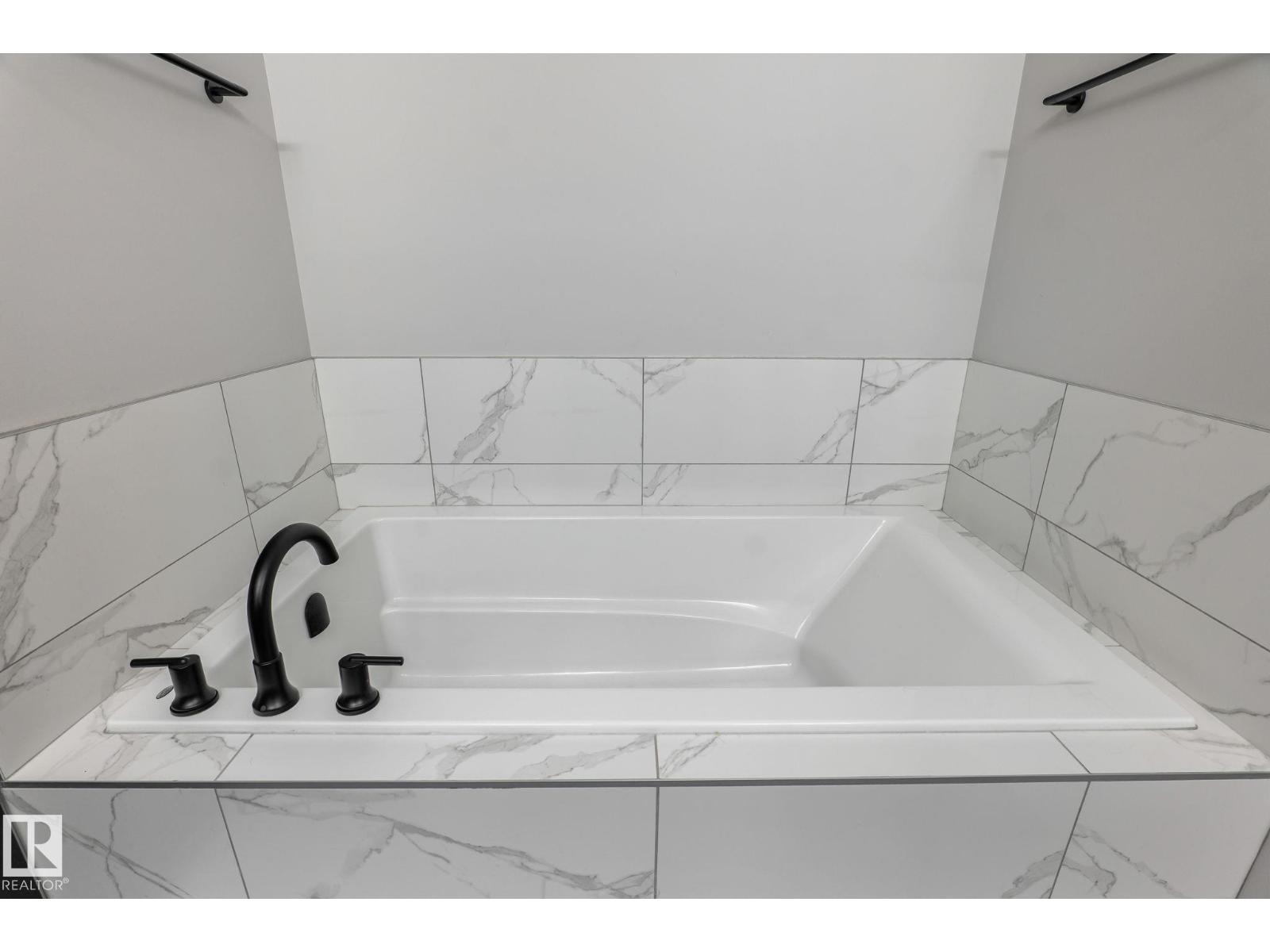5110 23A ave SW - 24