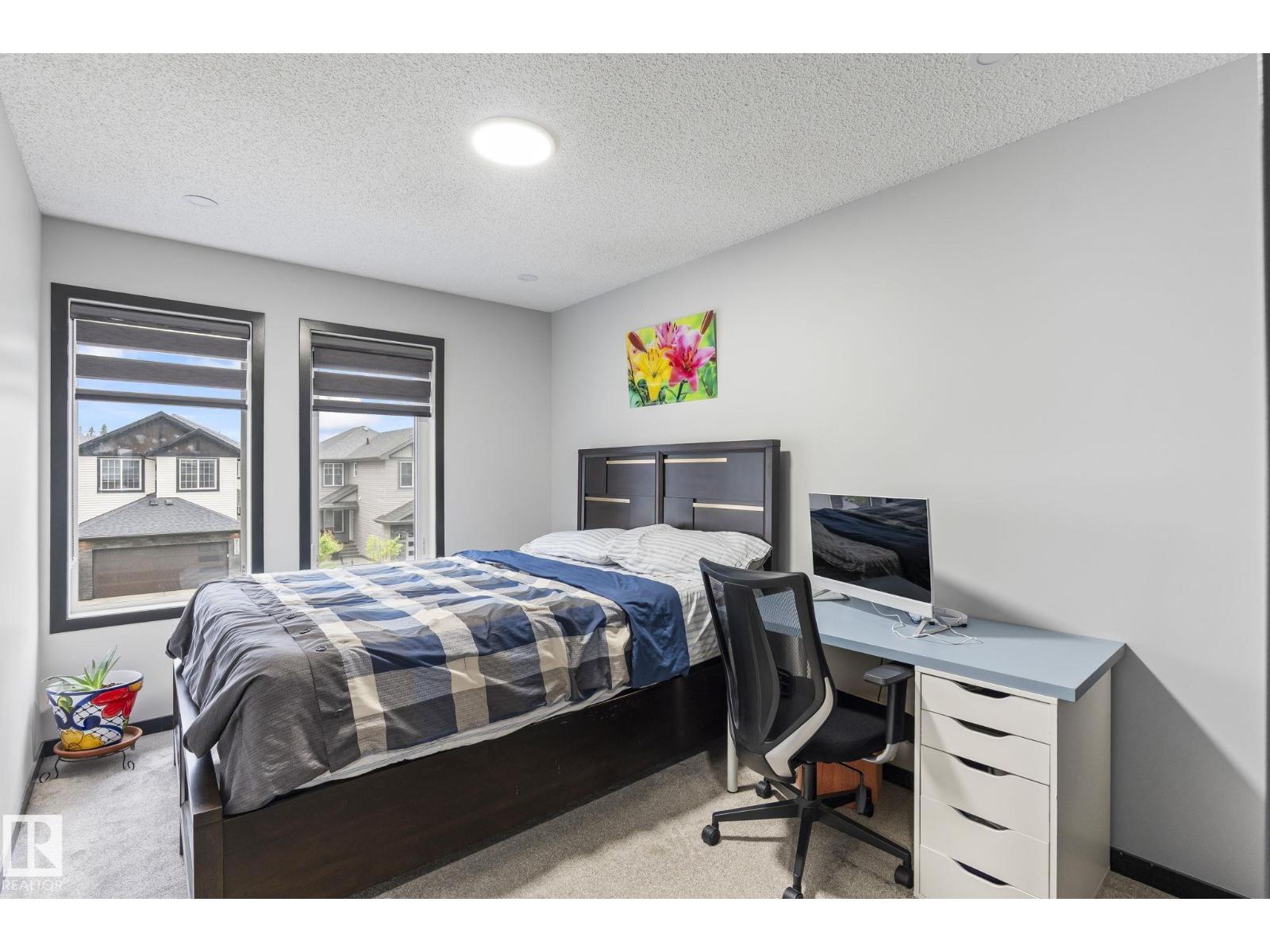 5110 23A ave SW - 29