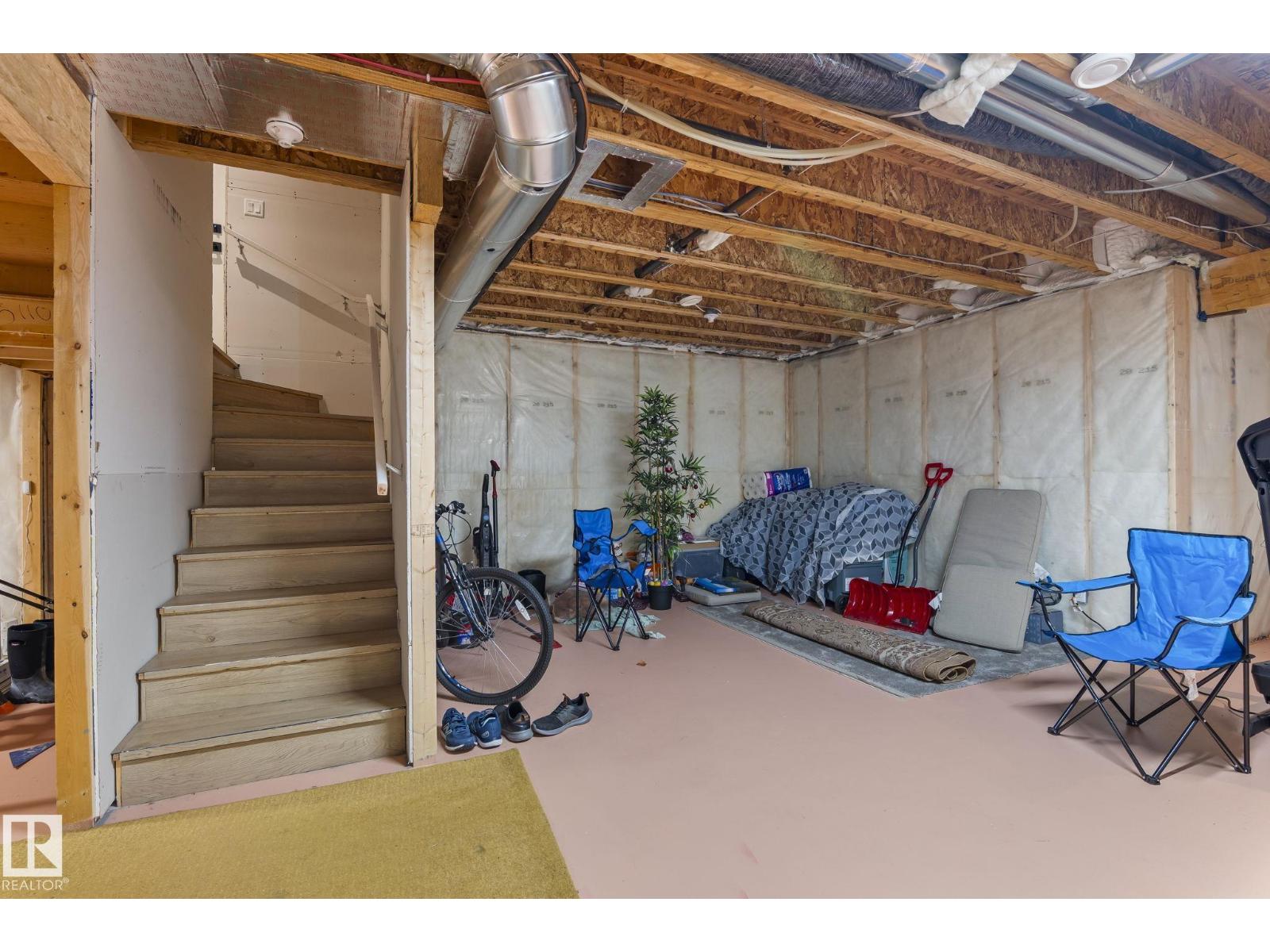 5110 23A ave SW - 32