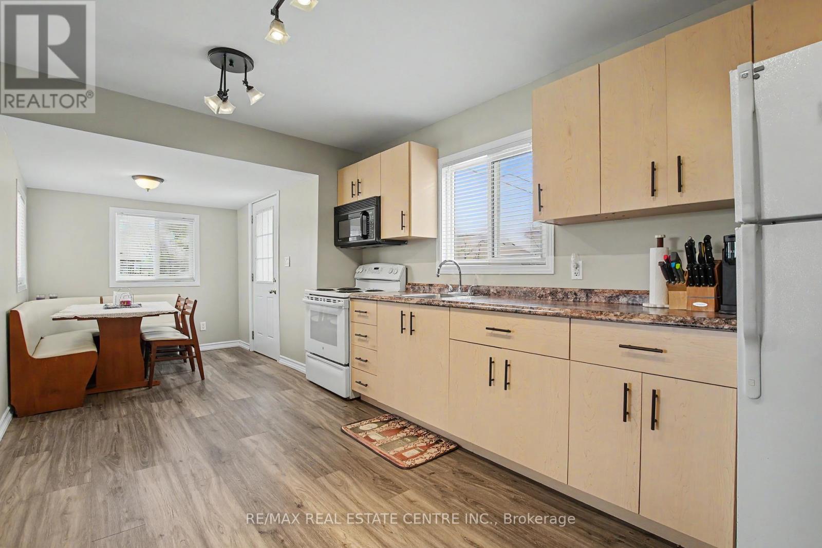 123 NORFOLK AVENUE - 12